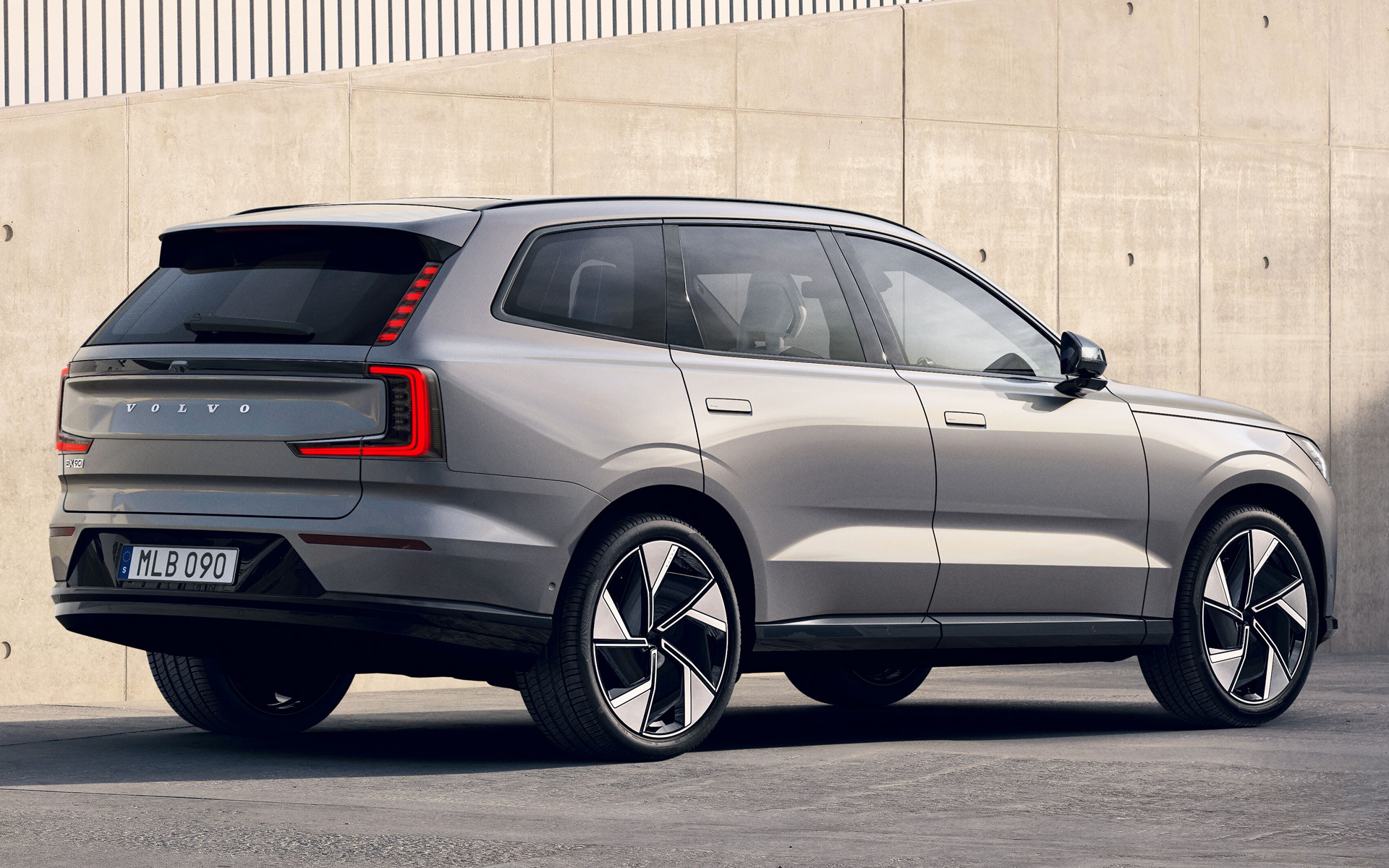2023 Volvo EX90 and HD Image