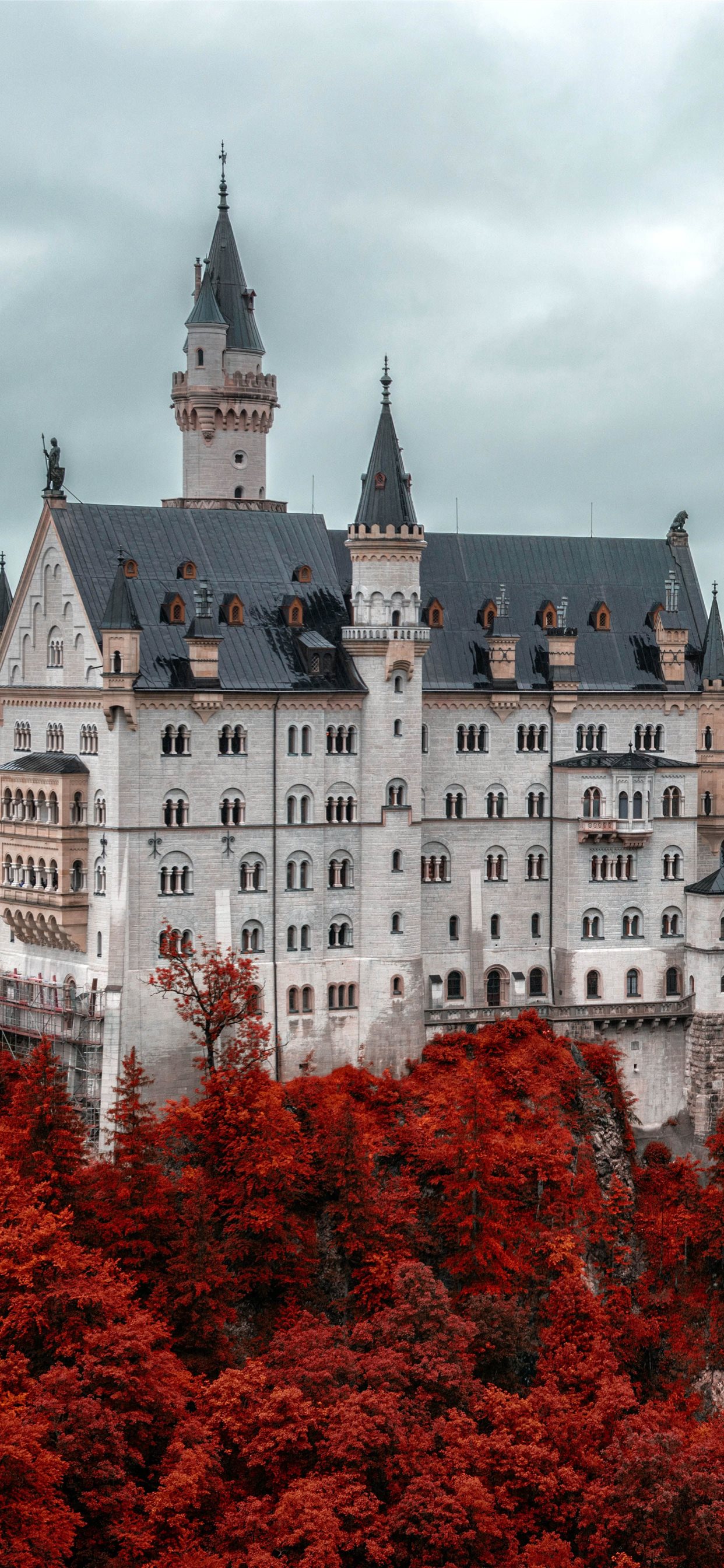 Best European Cities To Visit This Year iPhone 11 Wallpaper Free Download