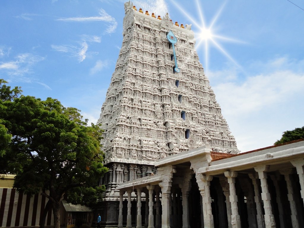 Tiruchendur. Thiruchendur Murugan Temple Tamil: திருச்செந்