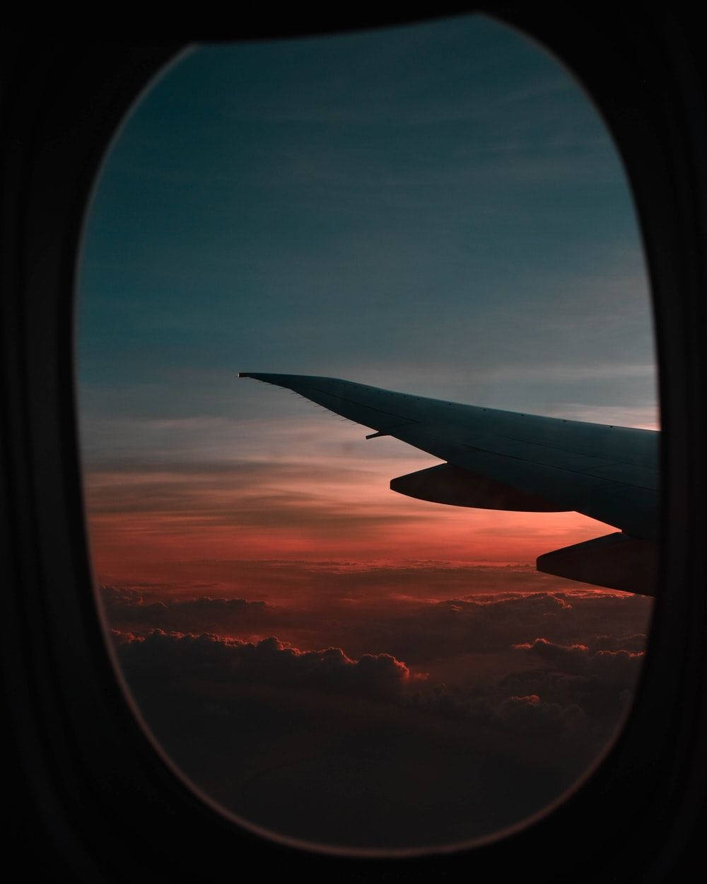 airplane window view aesthetic wallpaper