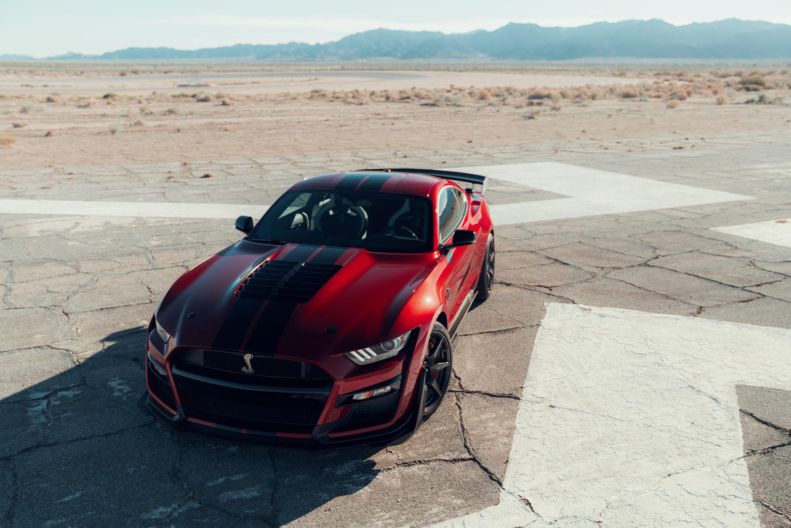 2022 Ford Mustang Shelby GT500 Exterior Dimensions: Colors Options & Accessories