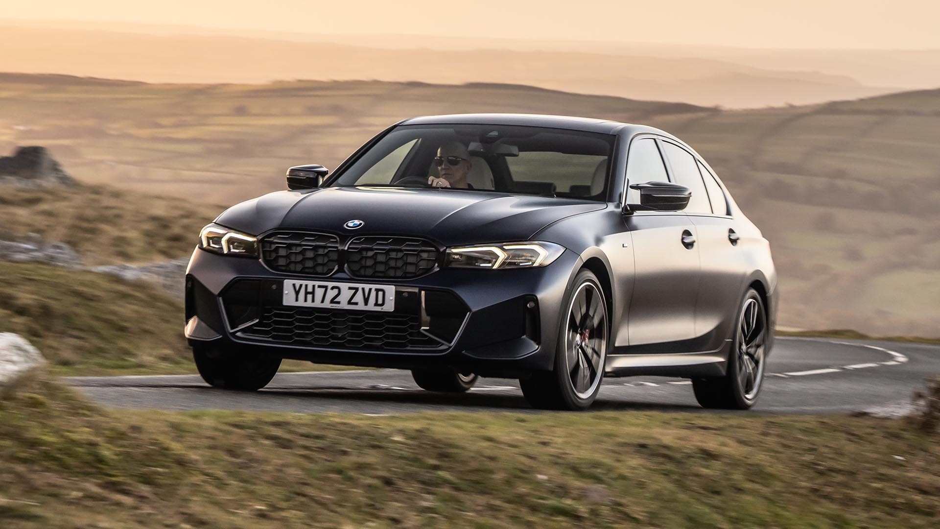 BMW 3 Series Review & Prices 2023