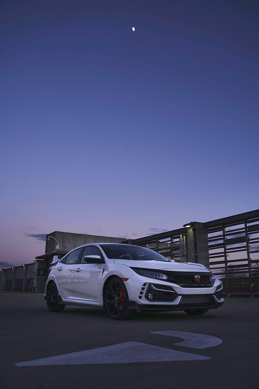 This photo of my new Honda Civic Type R is proper wallpaper material