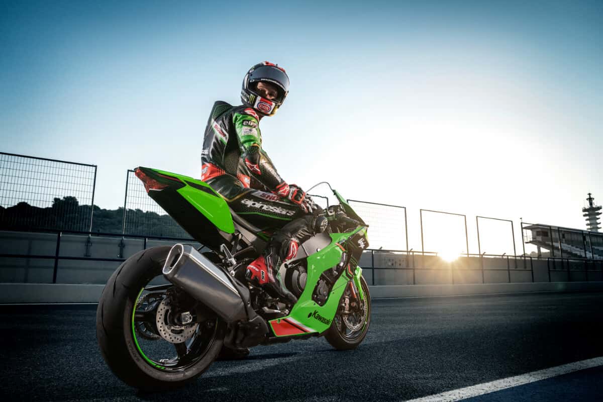 In Photo: 2023 Kawasaki ZX 10R Debuts In India