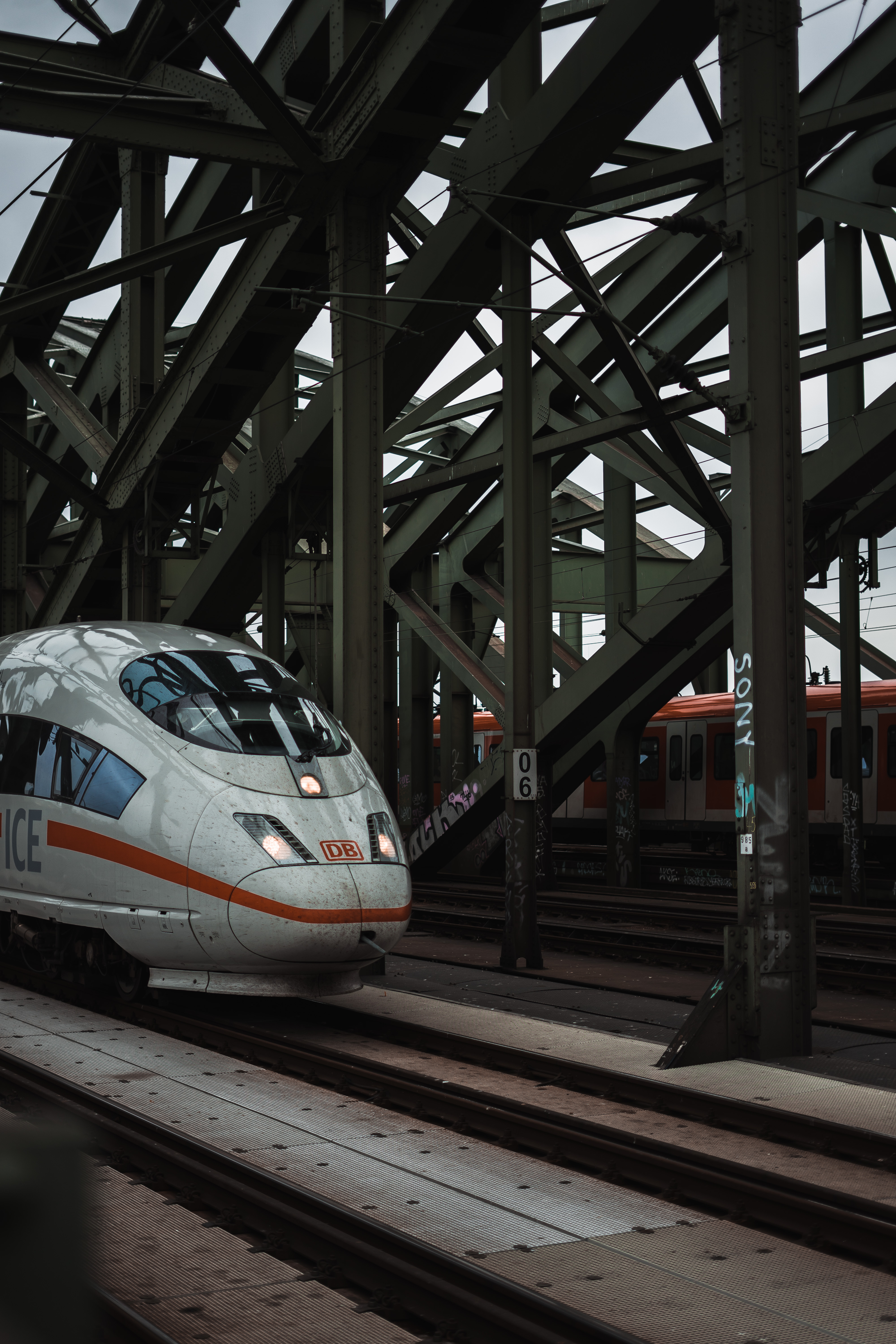Wallpaper, train, Deutsche Bahn, Cologne, railway, portrait display, Germany, bridge 4000x6000