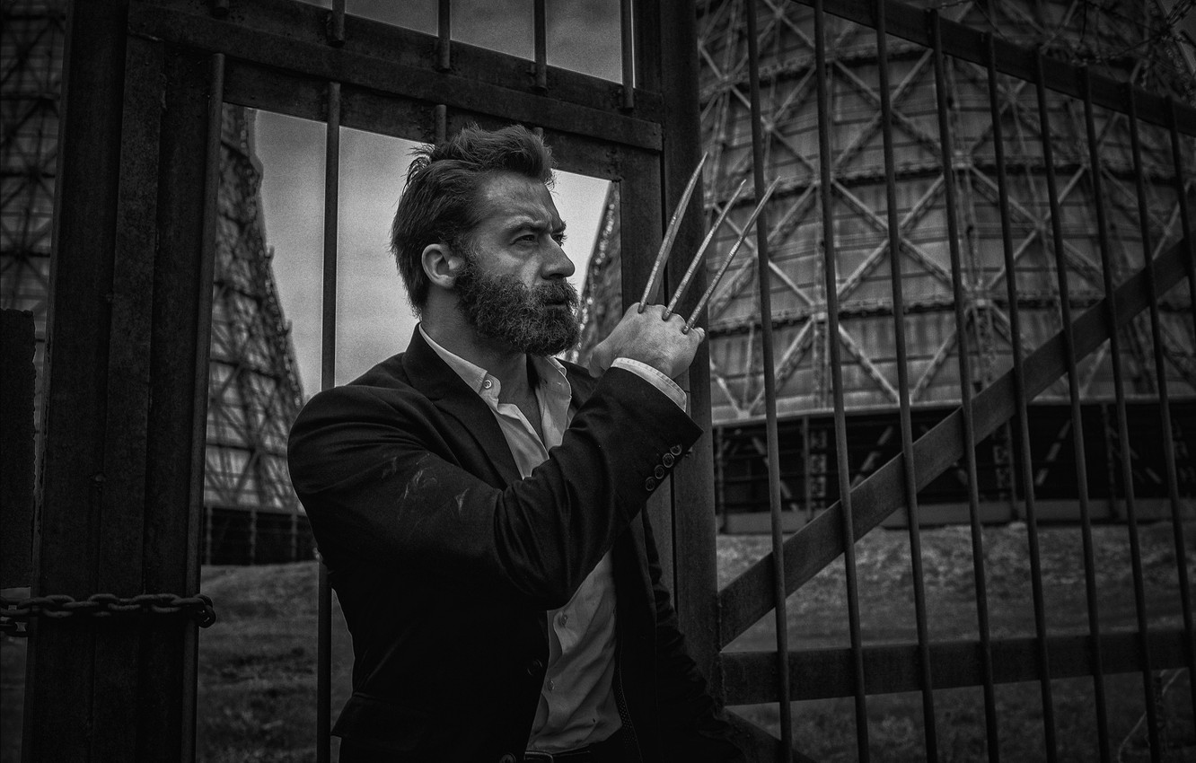 Wallpaper look, the fence, the atmosphere, claws, male, Logan, beard, Wolverine, man, cosplay, cosplay, pindzhak, black and white photo, Wolverine, aka 412ART, Евгений Накрышский image for desktop, section мужчины