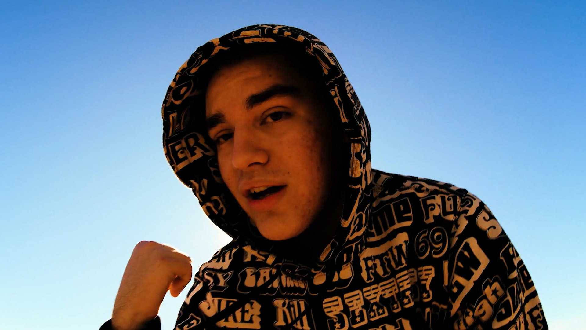 Download Rapper Yeat Aesthetic Jacket Wallpaper