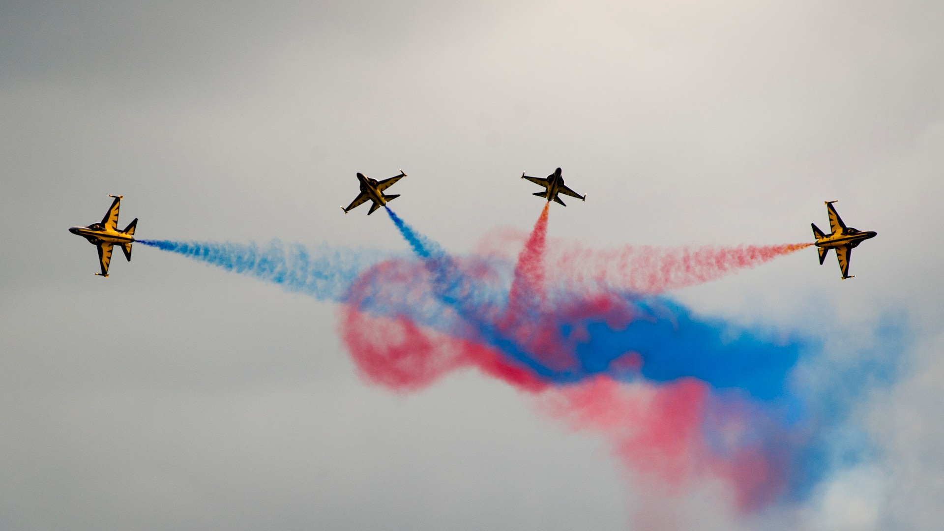 U.S. Military Brings Aerial Demonstrations, Static Aircraft To Singapore Airshow 2022 > U.S. Indo Pacific Command > 2015