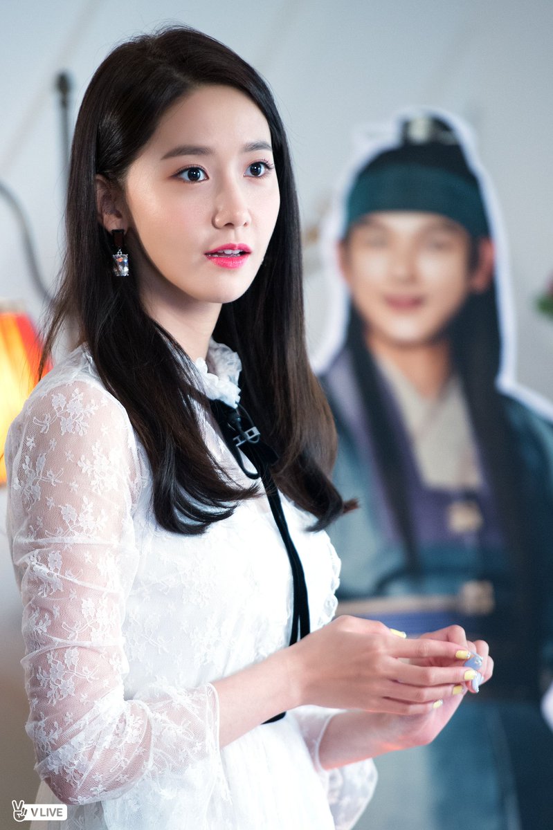 Yoona MBC Drama 'The King In Love' V Live Broadcast Generation SNSD Photo