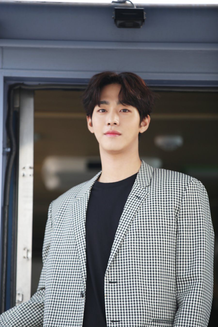 Behind The Scenes Of Drama 'Abyss' With Ahn Hyo Seop!. Koogle TV. Handsome Korean Actors, Korean Actors, Ahn Hyo Seop
