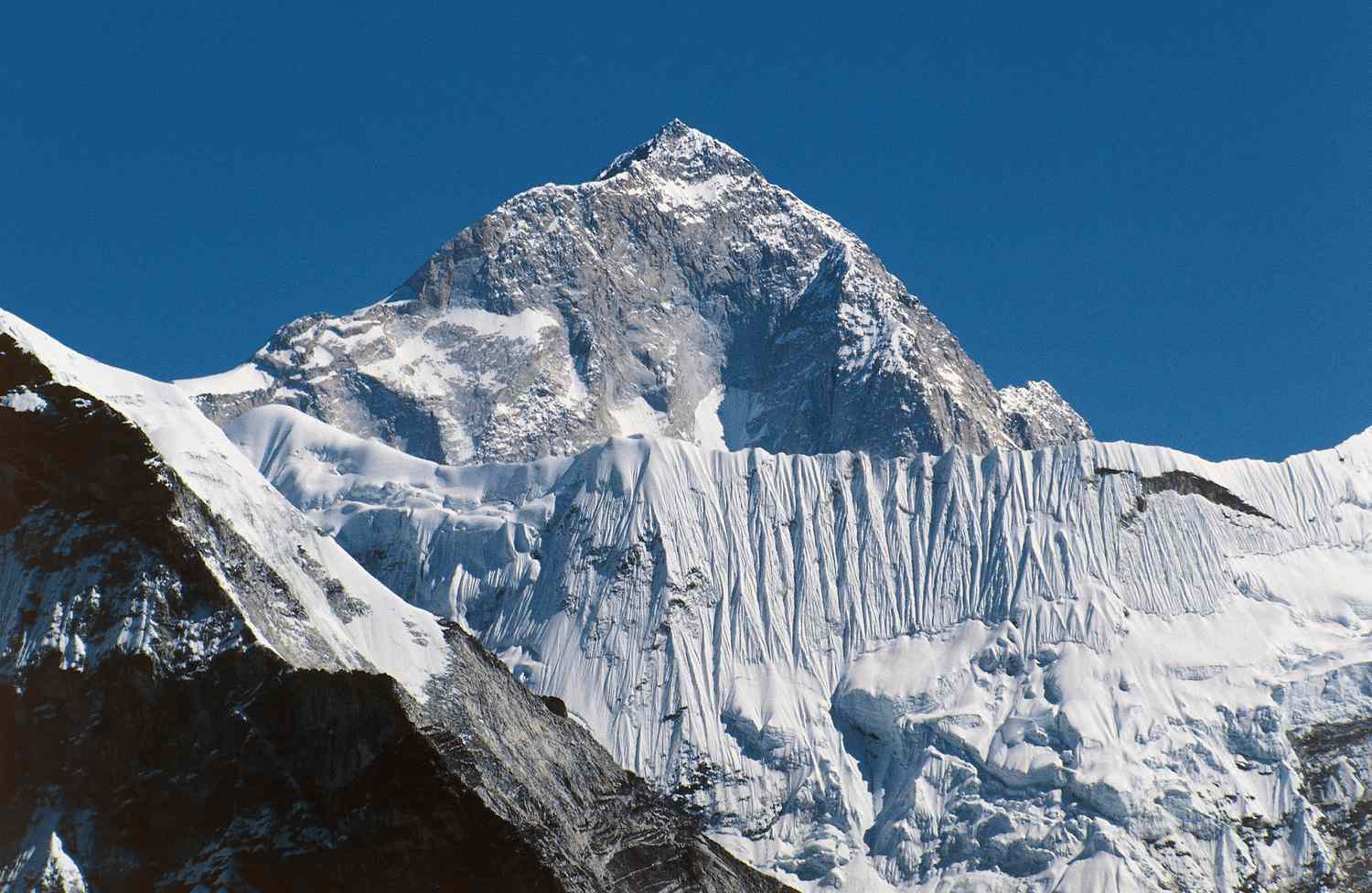 About Makalu: 5th Highest Mountain in the World