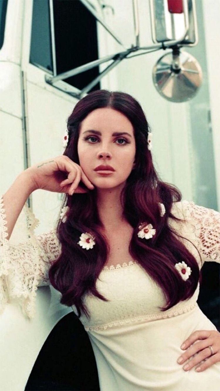 Download wallpaper 840x1336 black and white lana del rey american singer  iphone 5 iphone 5s iphone 5c ipod touch 840x1336 hd background 23957
