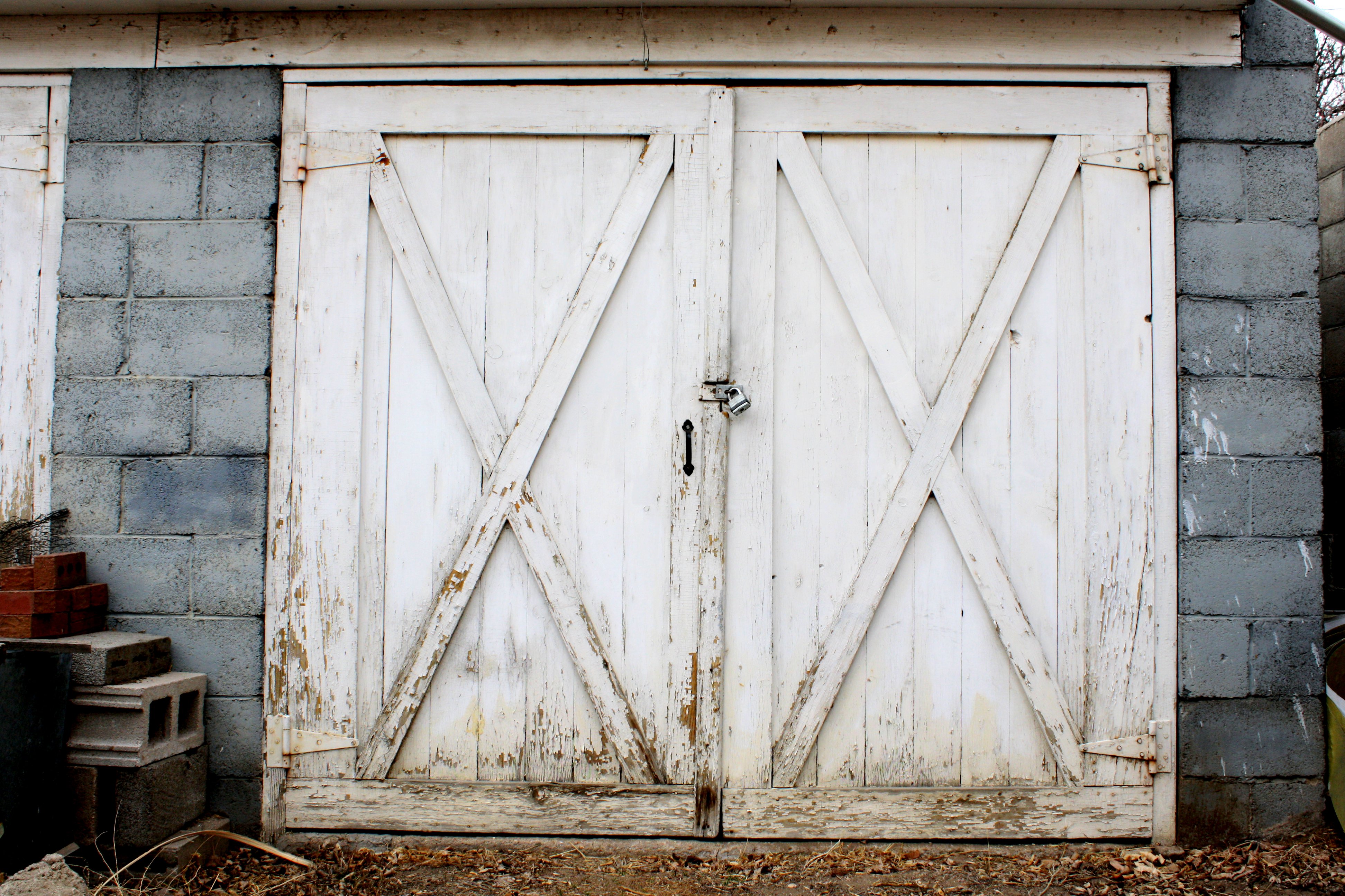 Old Garage or Carriage House Door Picture. Free Photograph. Photo Public Domain