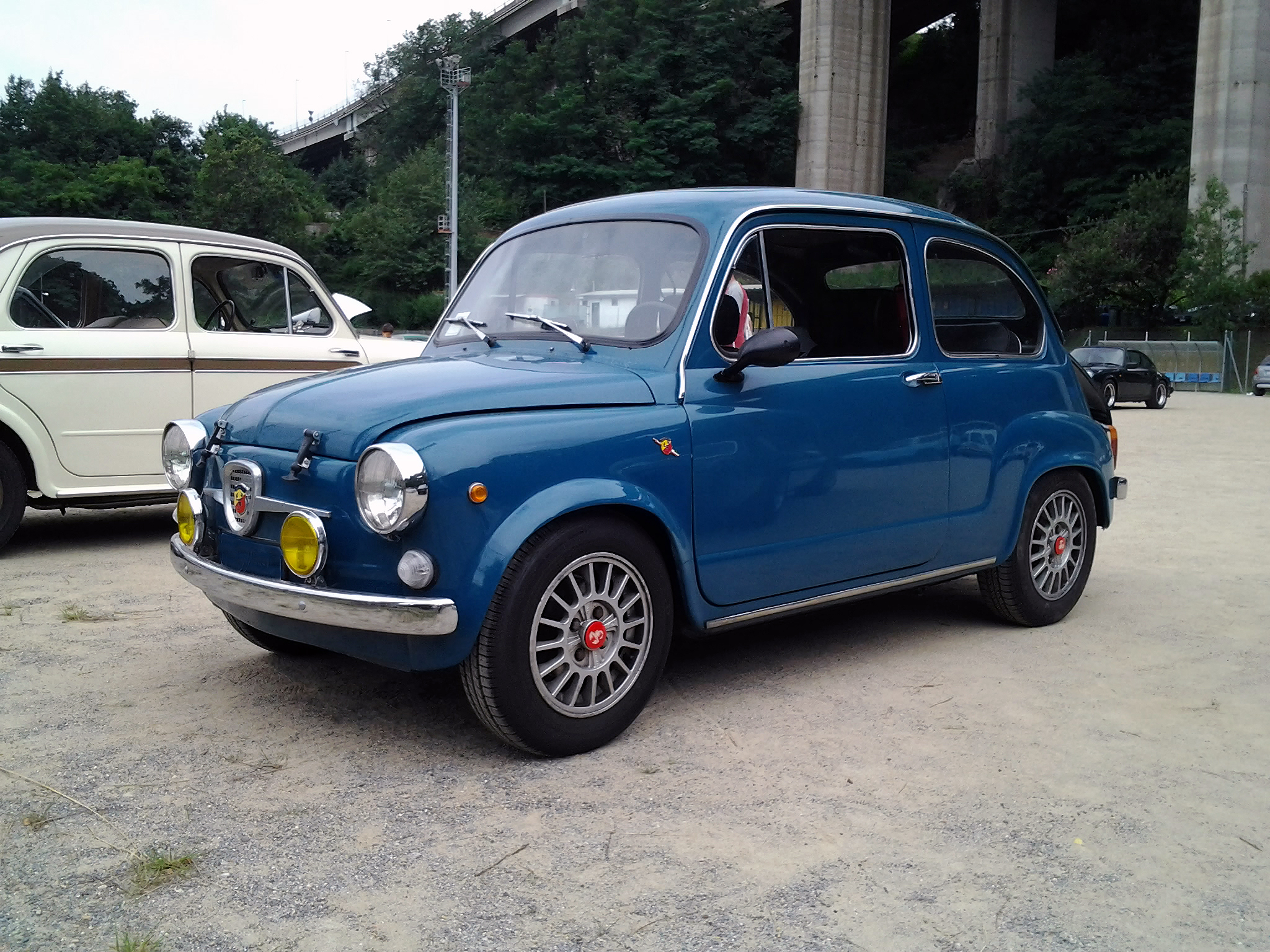 Wallpaper, Vintage car, classic car, Oldtimer, FIAT, Fiat 600, Abarth, wheel, TC, automobile, rim, automotive design, automotive exterior, family car, compact car, motor vehicle, city car, subcompact car, 850 2048x1536 - Wallpaper