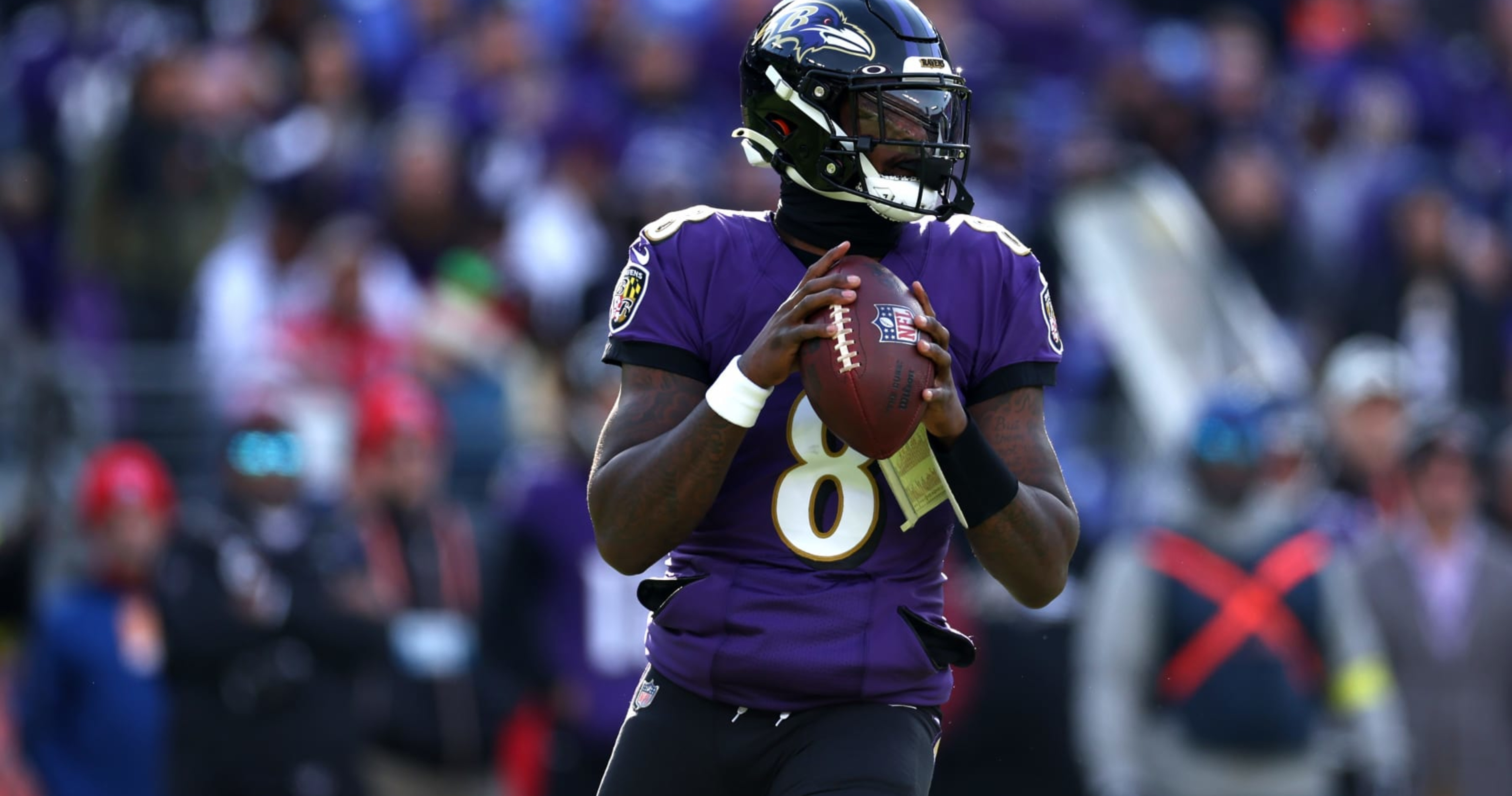 Ravens '200%' Plan to Retain Lamar Jackson Ahead of Contract Talks, Harbaugh Says. News, Scores, Highlights, Stats, and Rumors