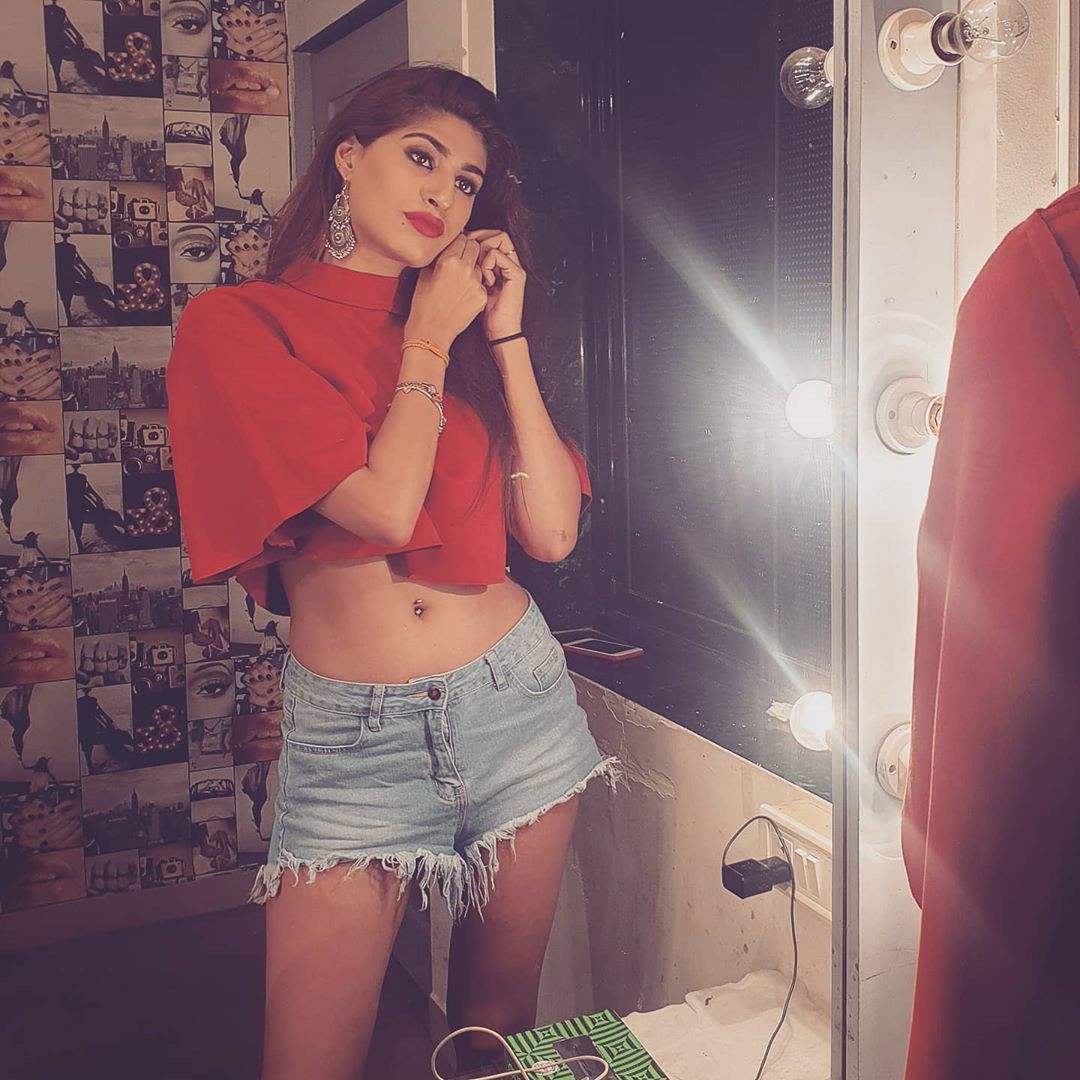 30.1k Likes, 190 Comments Mehta on Instagram: “Aden ✨”. Women, Fashion, Crop tops