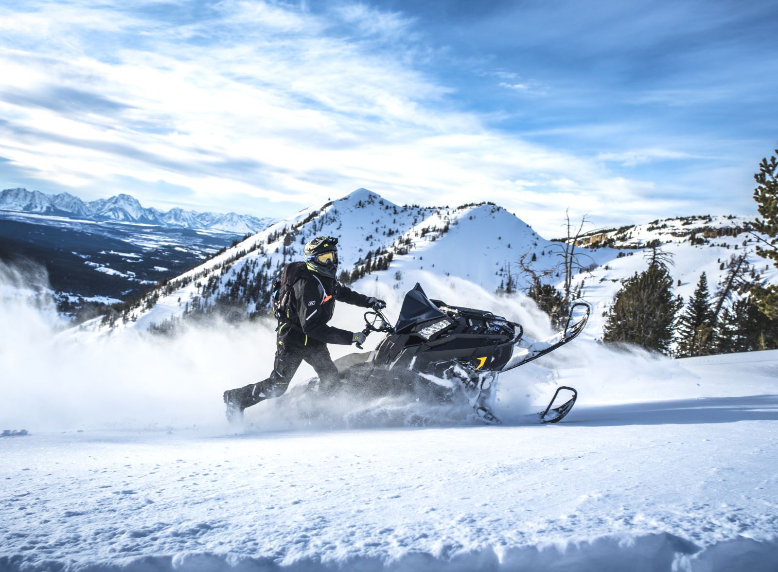 Polaris Snowmobile Lineup Features New Technology, New Models, All New Polaris 850 Patriot Engine