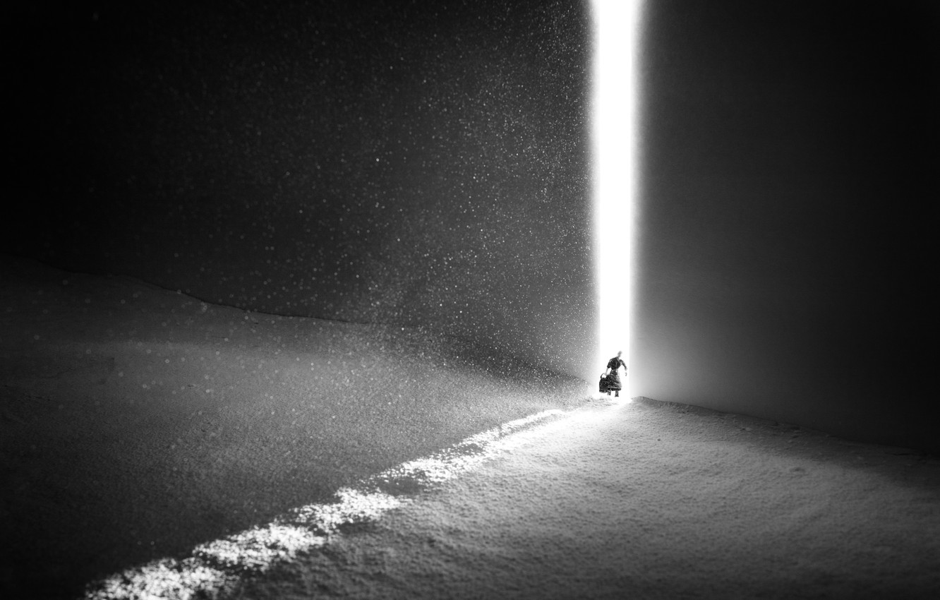 Wallpaper light, ray, silhouette, black and white image for desktop, section разное