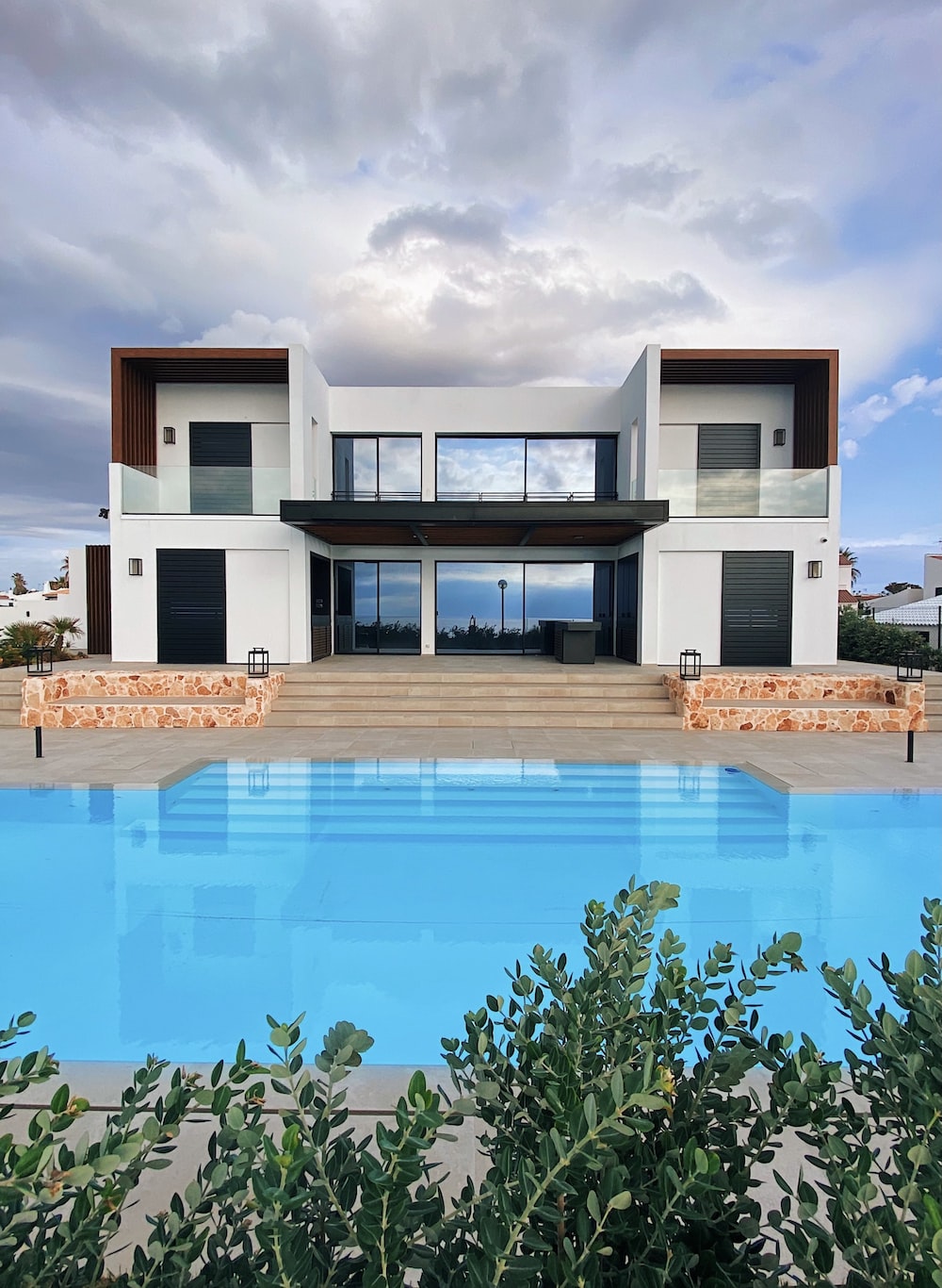 Luxury House Picture [HD]. Download Free Image