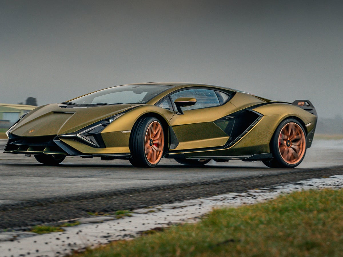 Lamborghini plans to electrify entire range