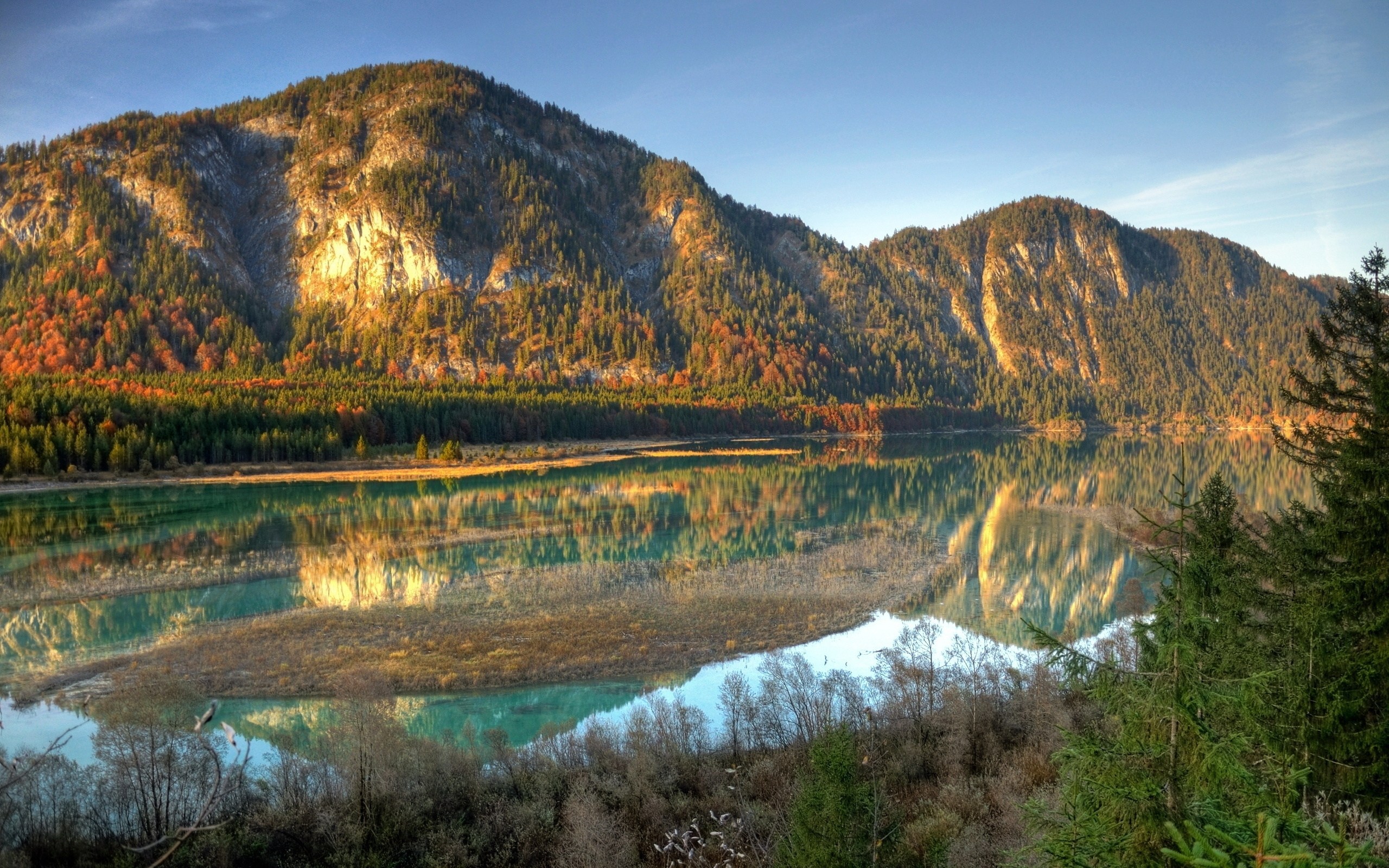 Melting snow in the spring in the mountains Desktop wallpaper 1920x1080