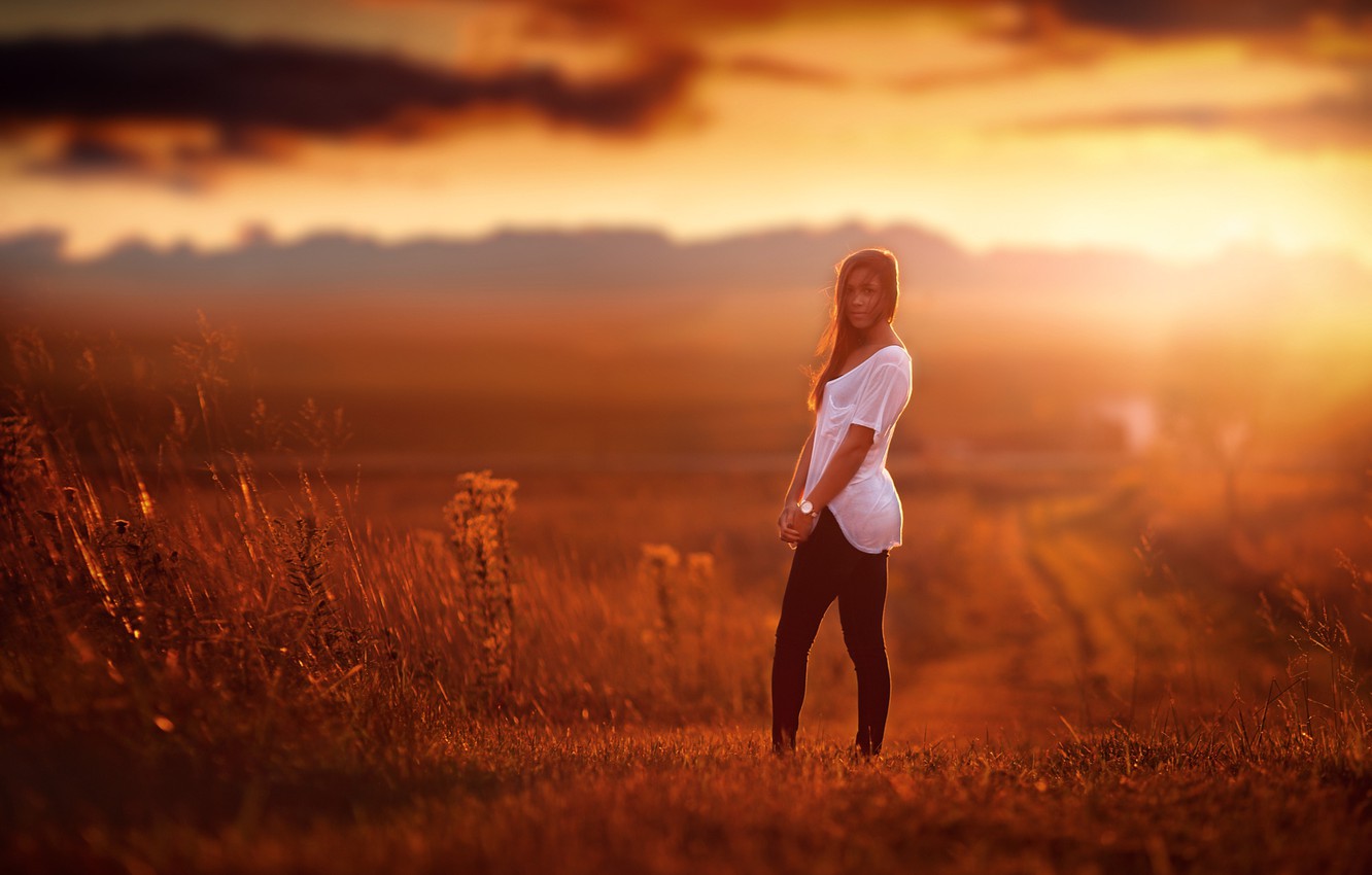 Wallpaper Girl, Light, Sky, Model, Sun, Sunset, Summer, Field, Pretty, Hair, Young, Down, Goes image for desktop, section девушки