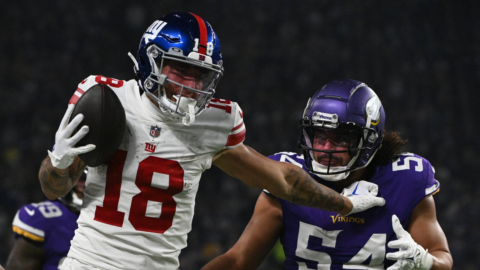 Giants Put Comeback Just Out of Vikings' Reach