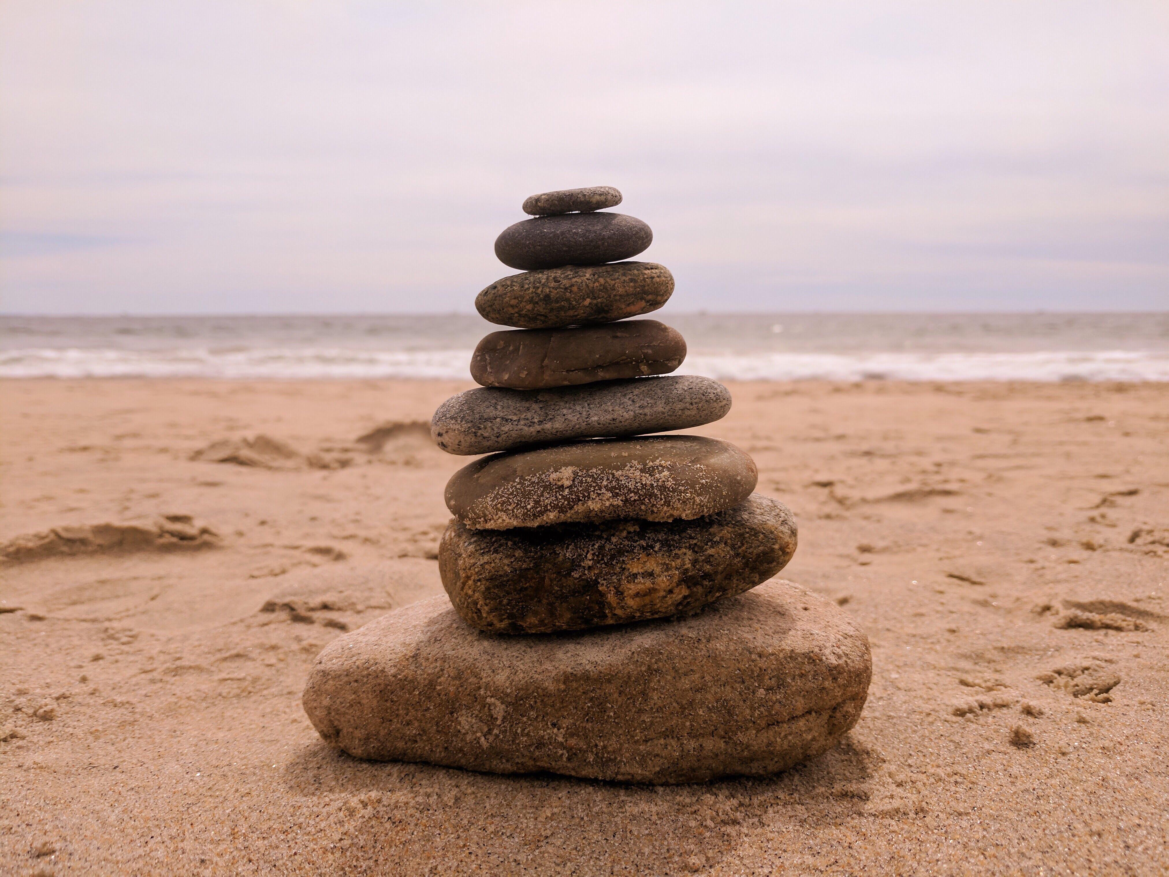 Beach Rocks 4K wallpaper