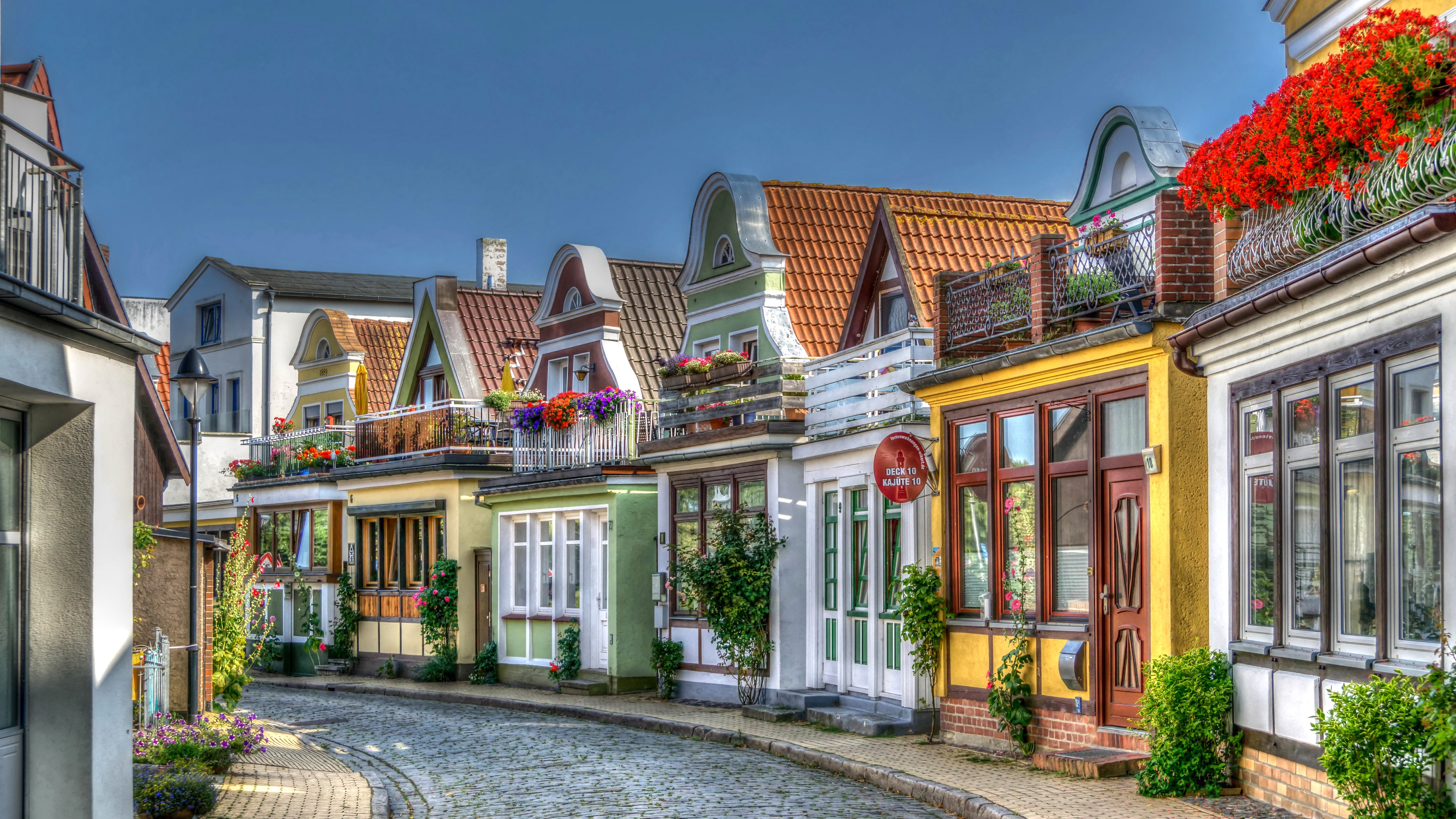 4K, Rostock Warnemuende, Germany, Houses, HDR, Street Gallery HD Wallpaper