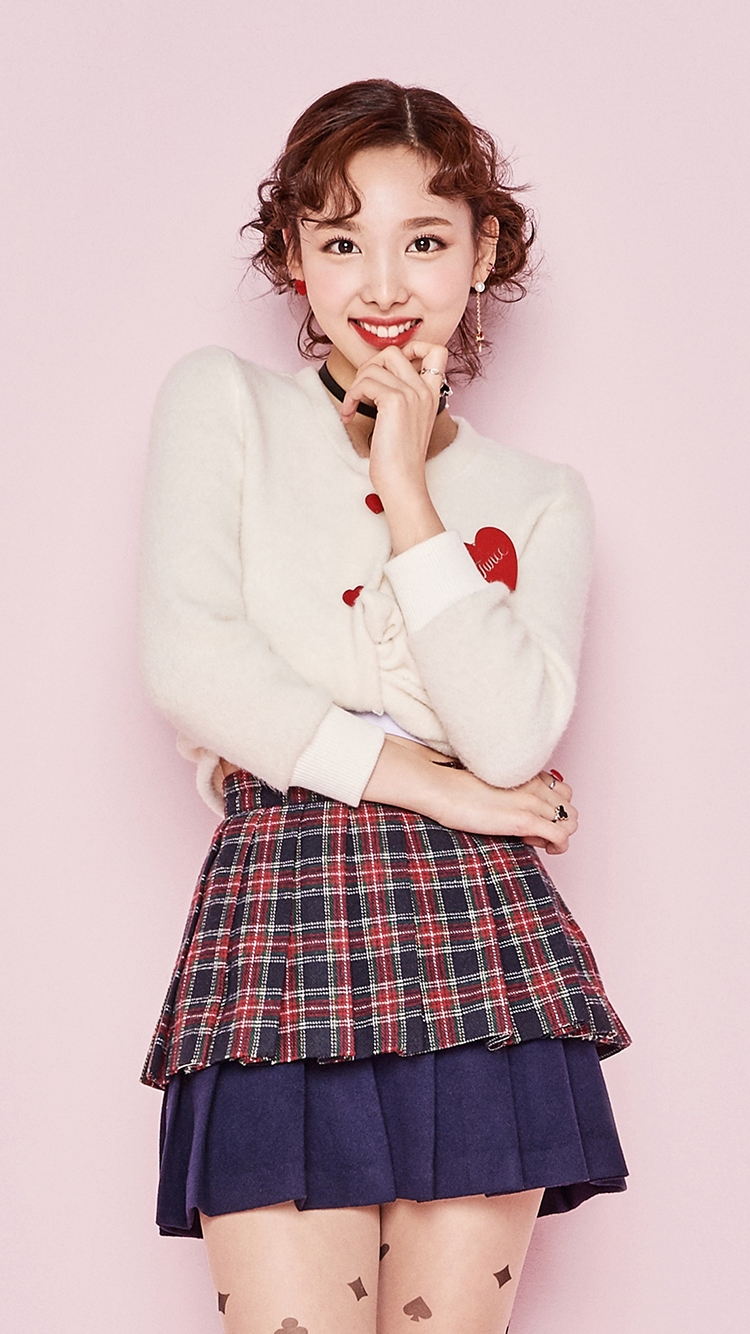 TWICE Nayeon iphone Wallpaper & LockScreen