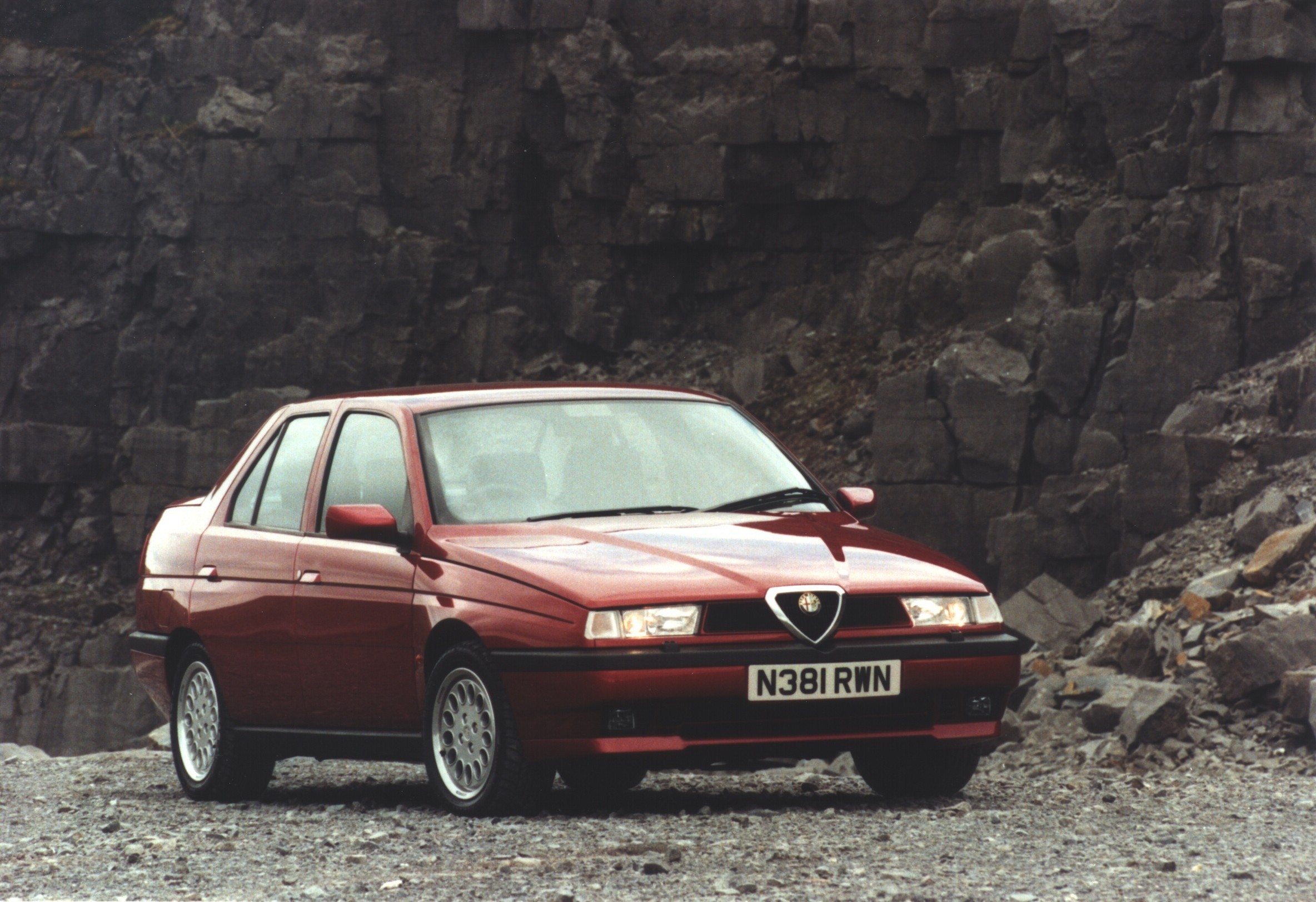 Alfa Romeo 155 (1995) 3 of 3