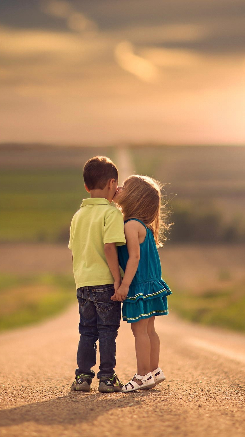 Cute Kids Kiss IPhone Wallpaper Wallpaper, IPhone Wallpaper