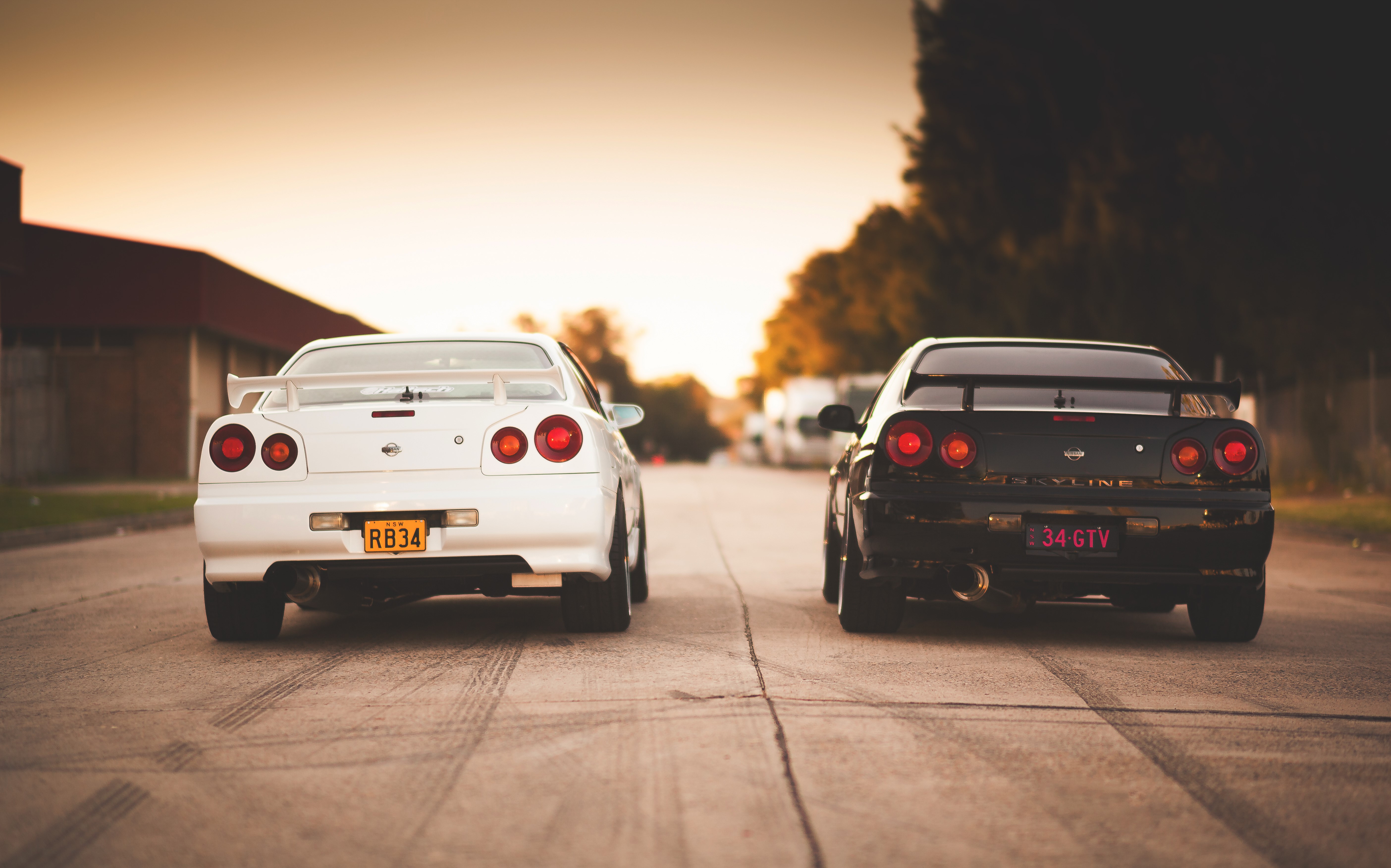4K, Black Cars, Street, Nissan Skyline GT R, Nissan Skyline, Duel, Depth Of Field, Nissan Skyline R34, Car, Nissan, Rear View, White Cars, Nissan Skyline GT R R34, Vehicle Gallery HD