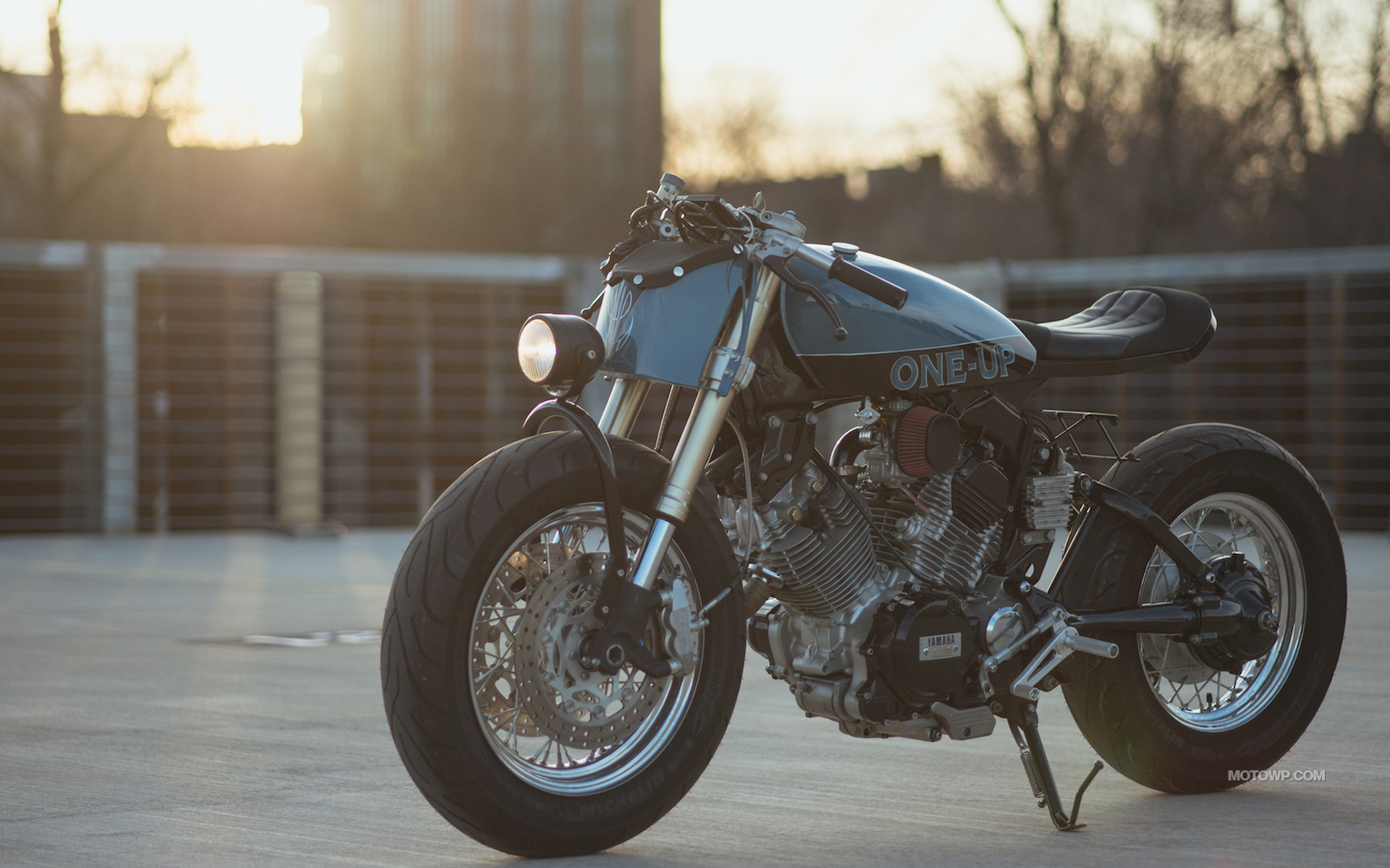 Custom Motorcycle Desktop Wallpaper One Up Moto Garage One Up 2017 Yamaha Virago XV500 1983