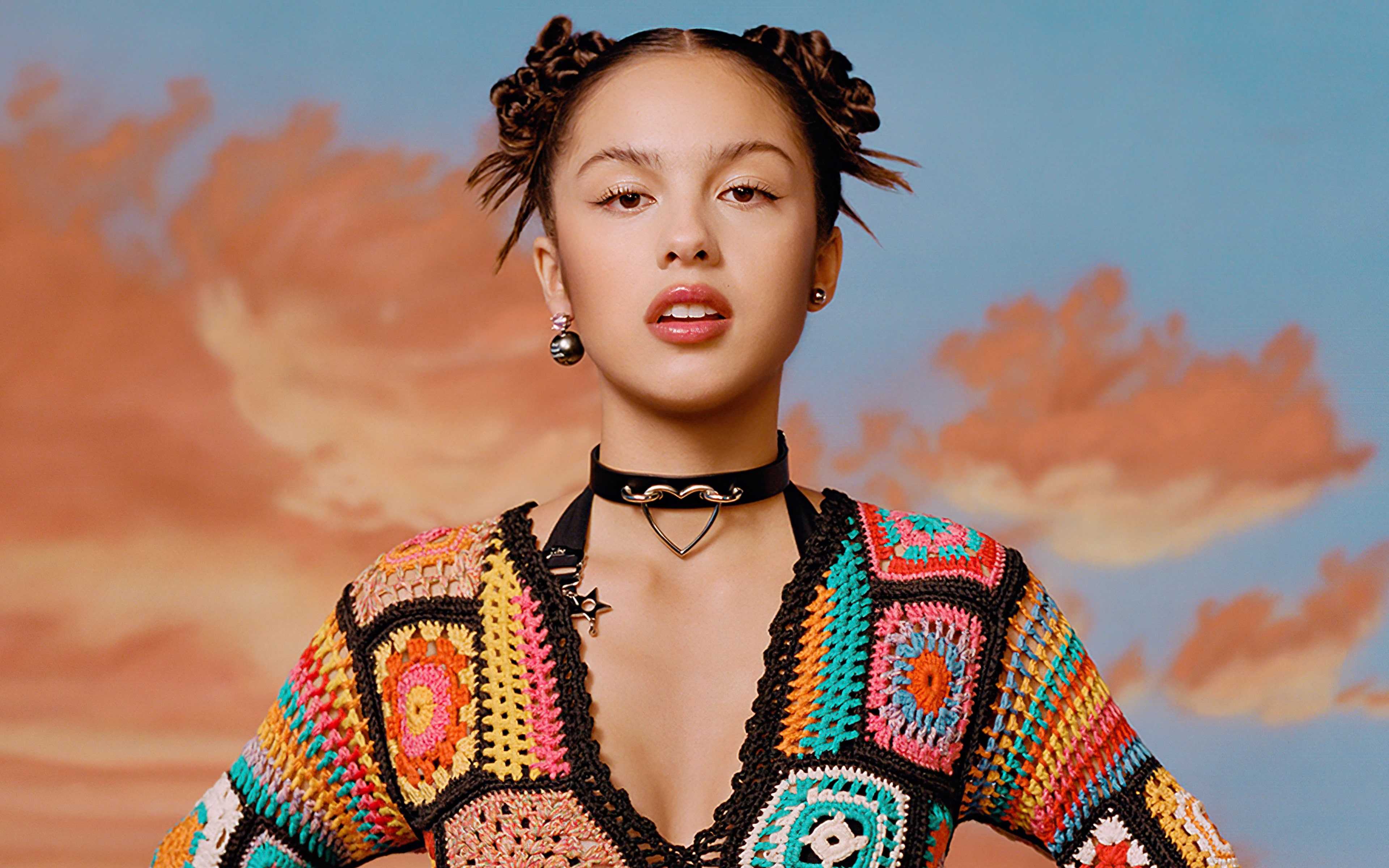 Olivia Rodrigo Wallpaper