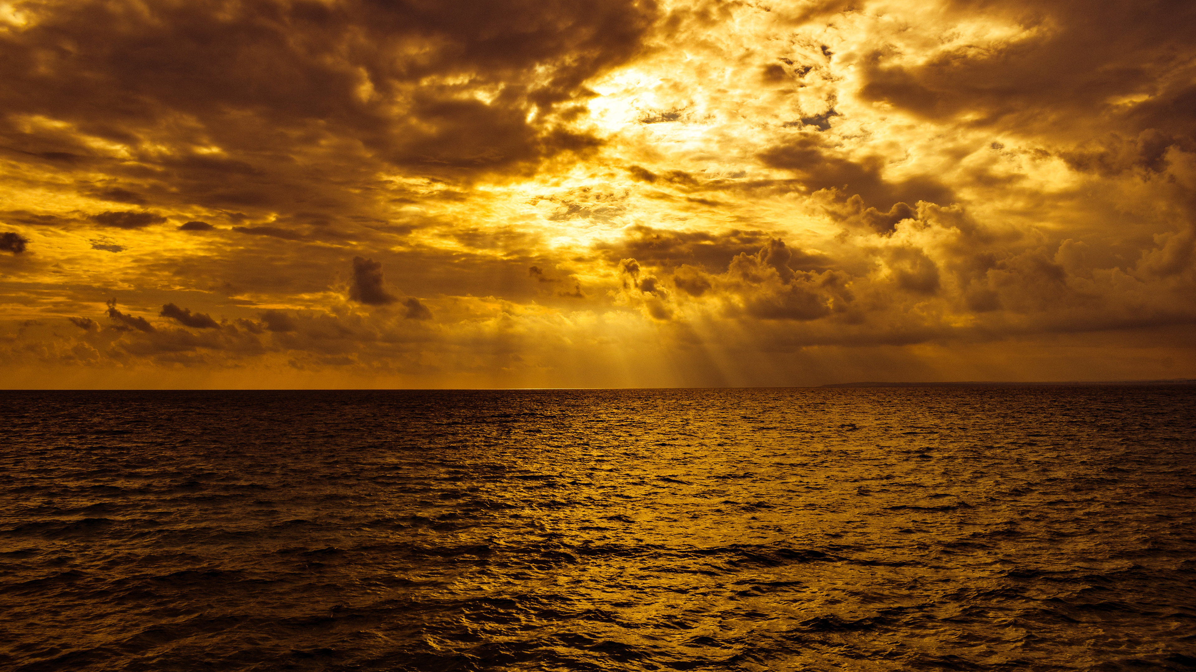 Amazing Sunset 4K Wallpaper x 2160 px