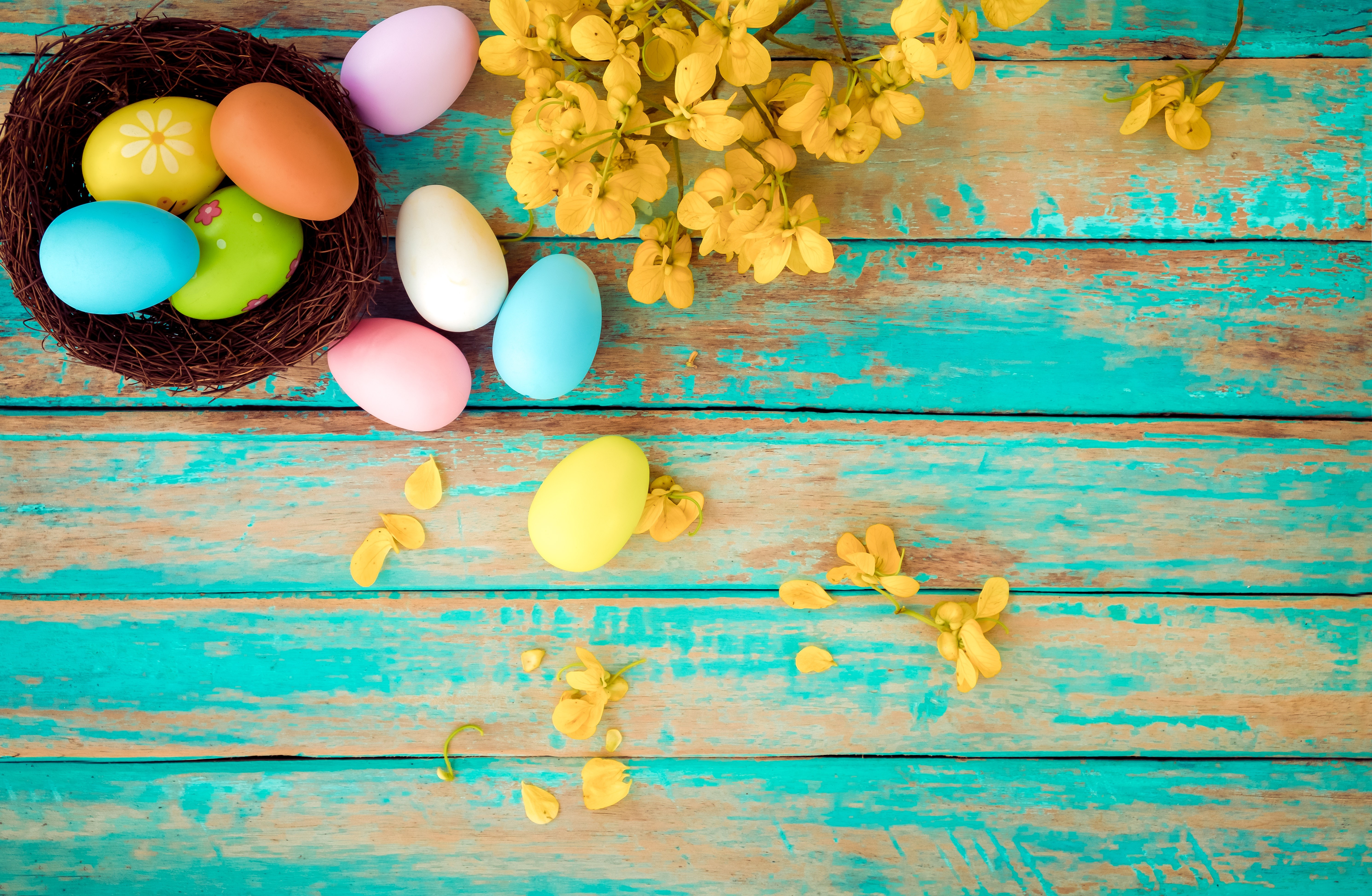 4K, 5K, Easter, Eggs, Wood planks Gallery HD Wallpaper