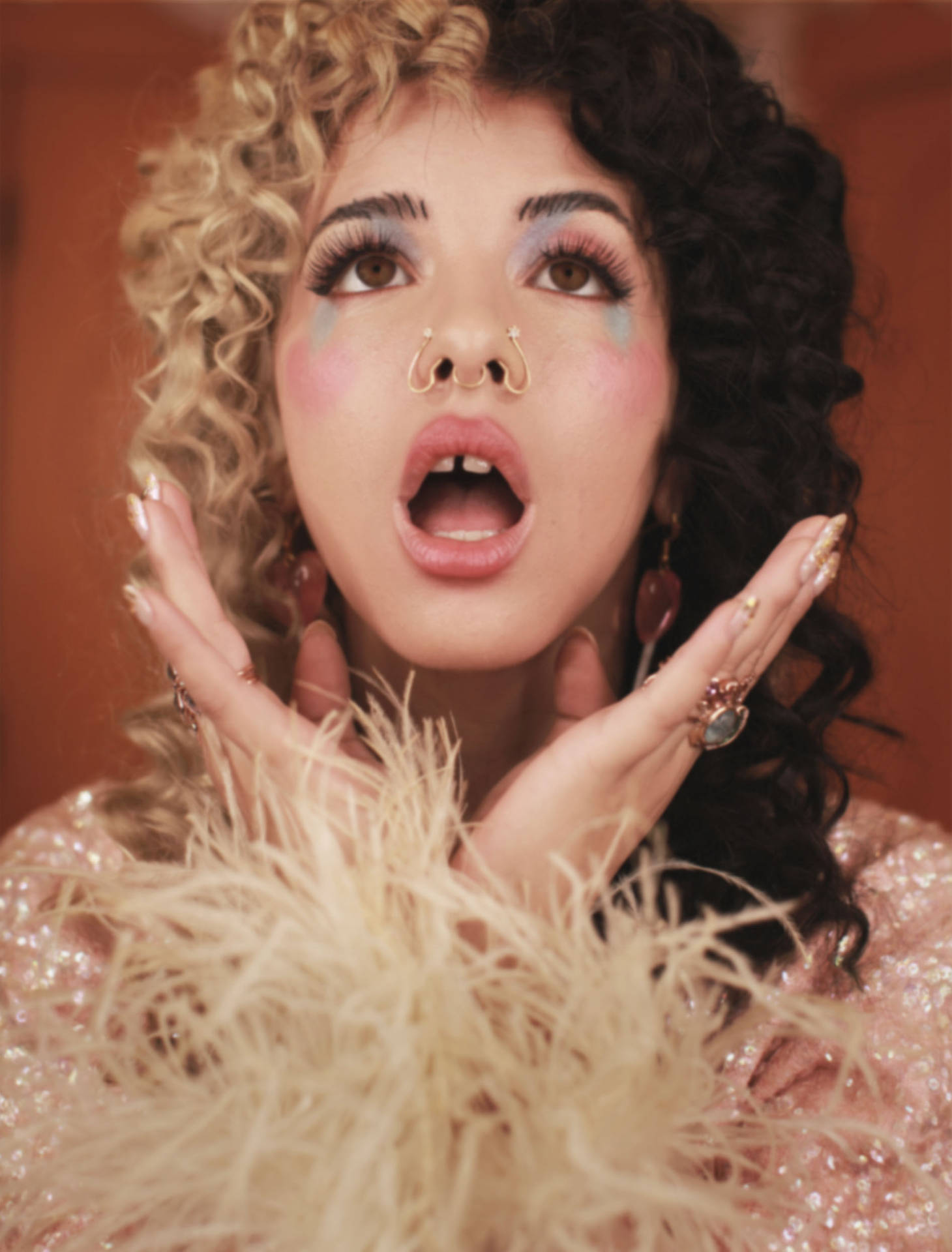 Comentem oque acharam e quais wallpapers querem que eu faça  Wallpaper :  Melanie Martinez Música : DOLLHOUSE Álbum : D… in 2023