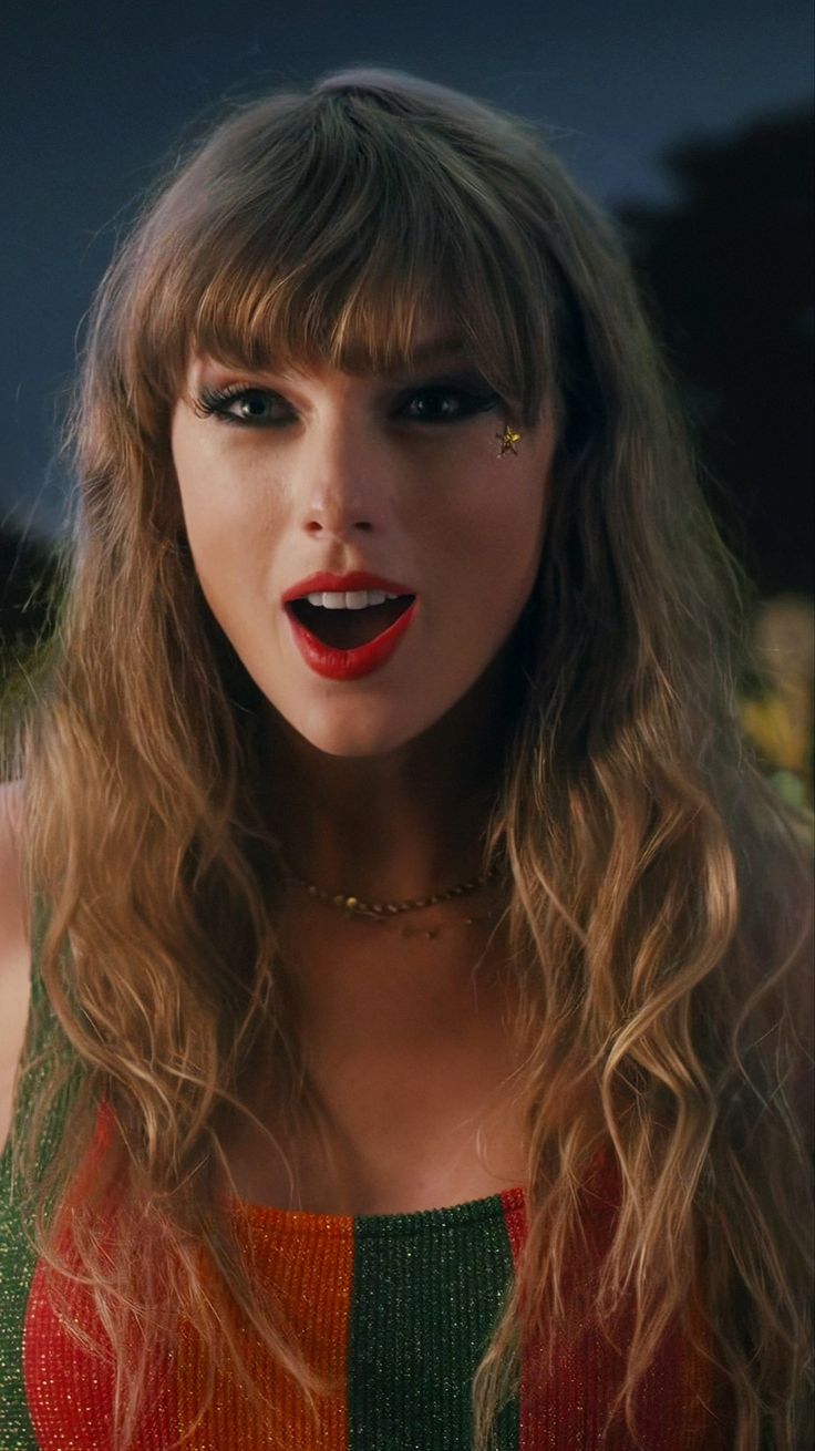 Taylor Swift Anti Hero mv. Taylor swift hot, Taylor swift fan, Taylor swift picture