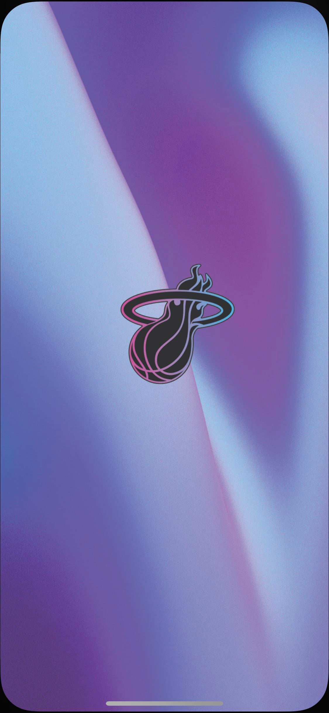 Simple vice versa wallpaper. Looks really clean as a lock screen