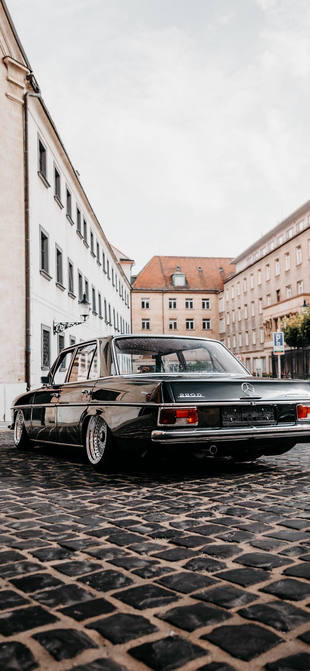 Vintage Mercedes iPhone Wallpaper