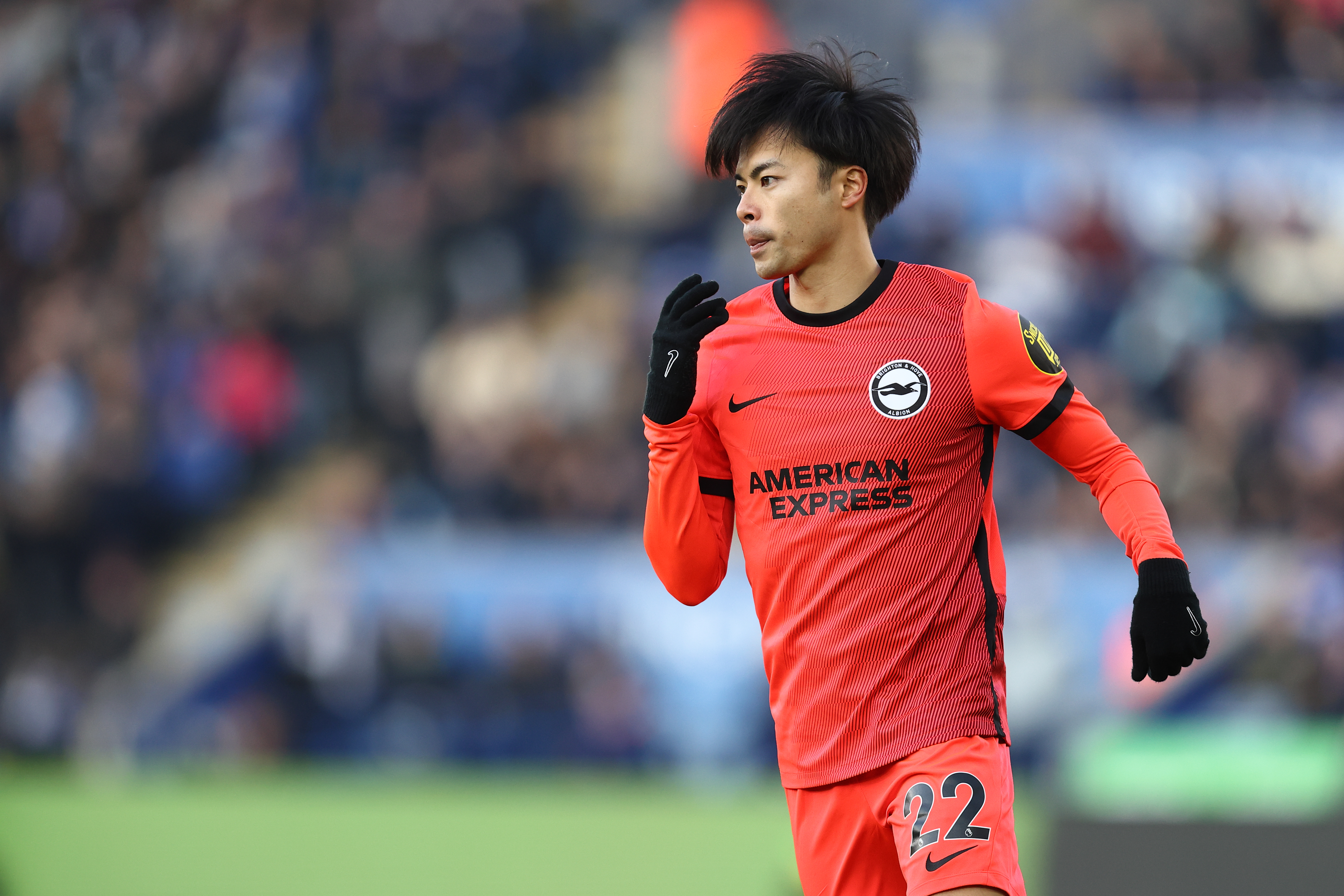 Kaoru Mitoma & Lisanadro Martinez feature in the best Dream Team of Game Week 19