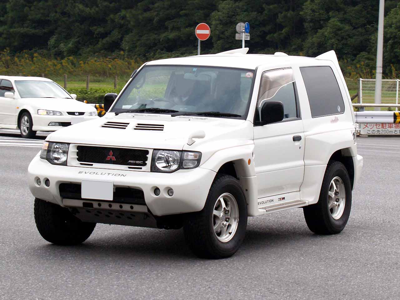 Mitsubishi Pajero II (V20) Evolution (V55W) Images, pictures, gallery