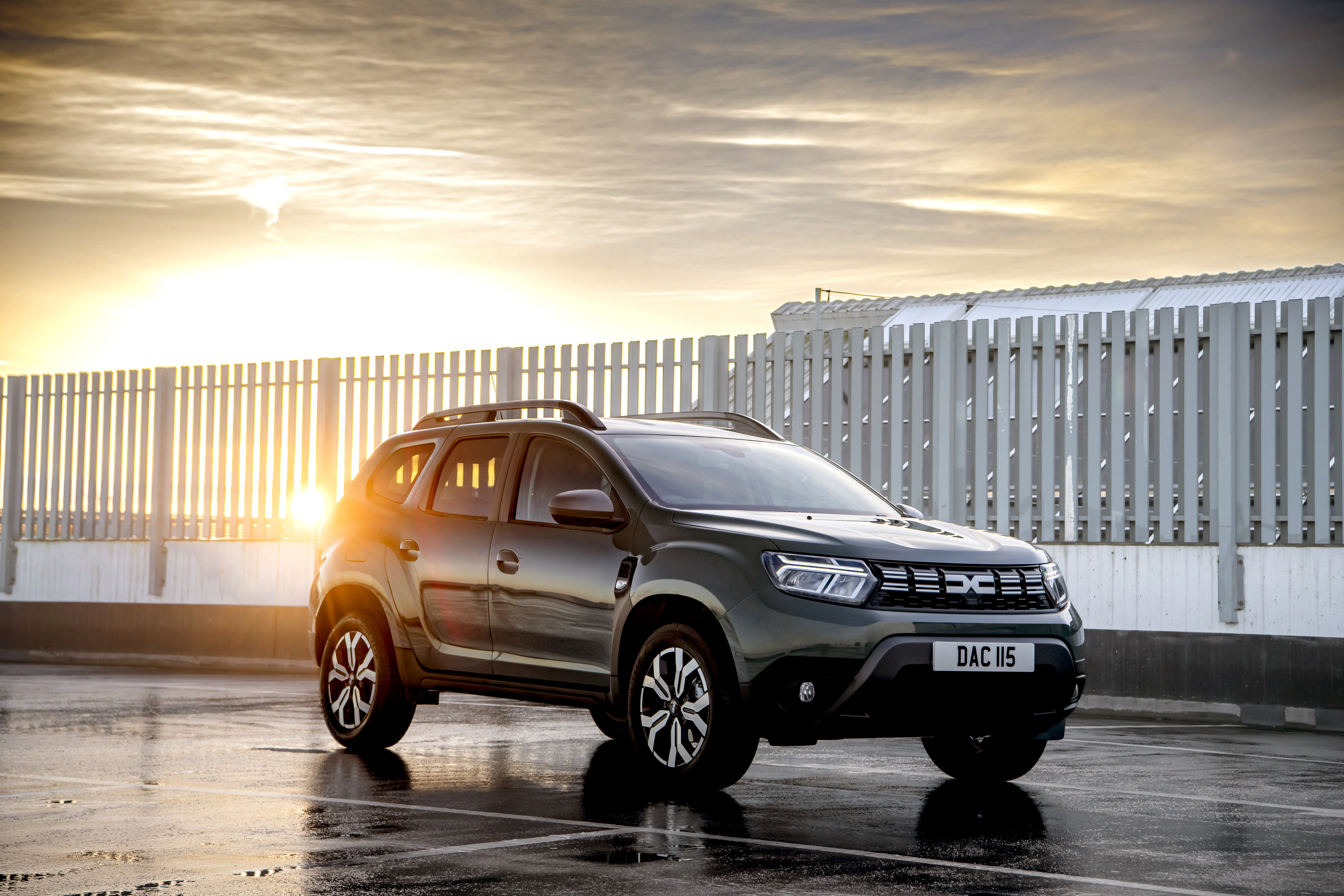 4K Dacia Duster Wallpaper and Background Image