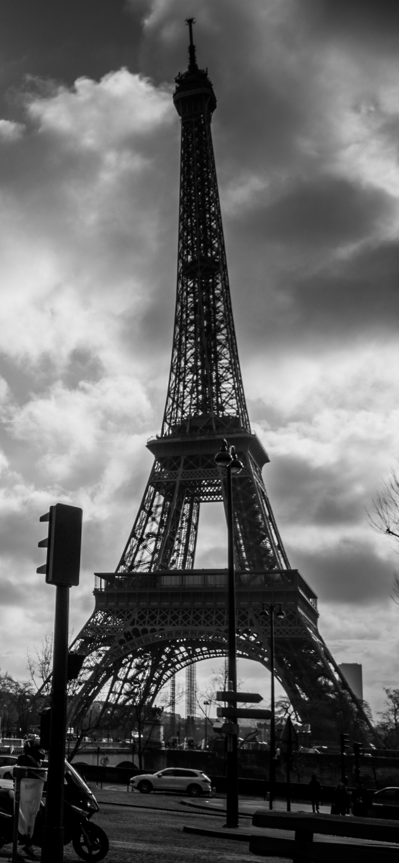 Wallpaper / Man Made Eiffel Tower Phone Wallpaper, Black and White, Paris, France, 1284x2778 free download