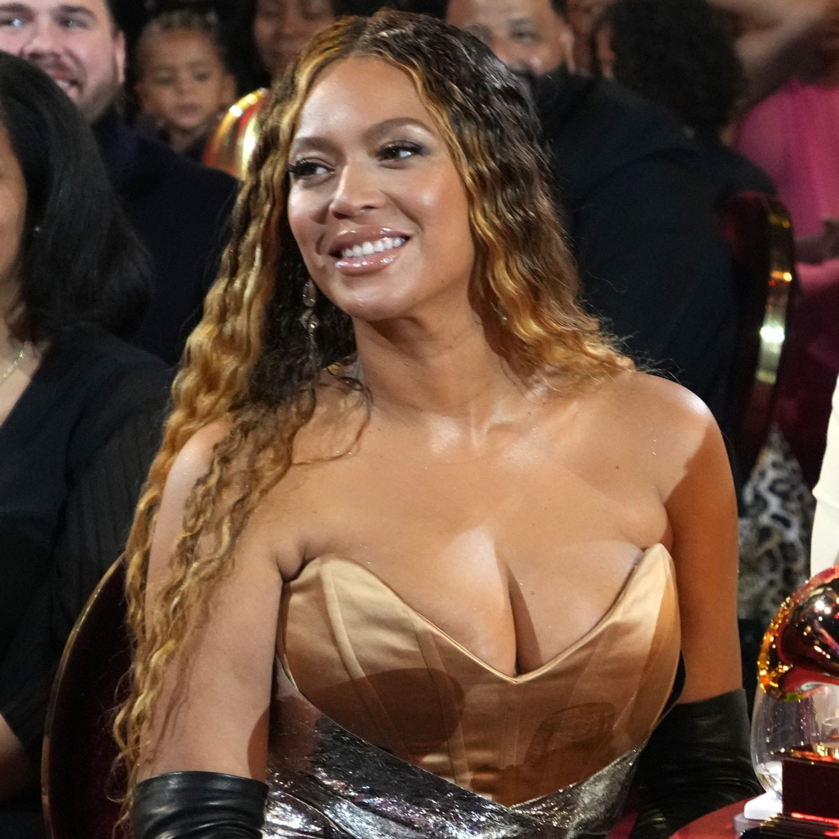 Beyonce Grammys 2023 Wallpapers Wallpaper Cave 