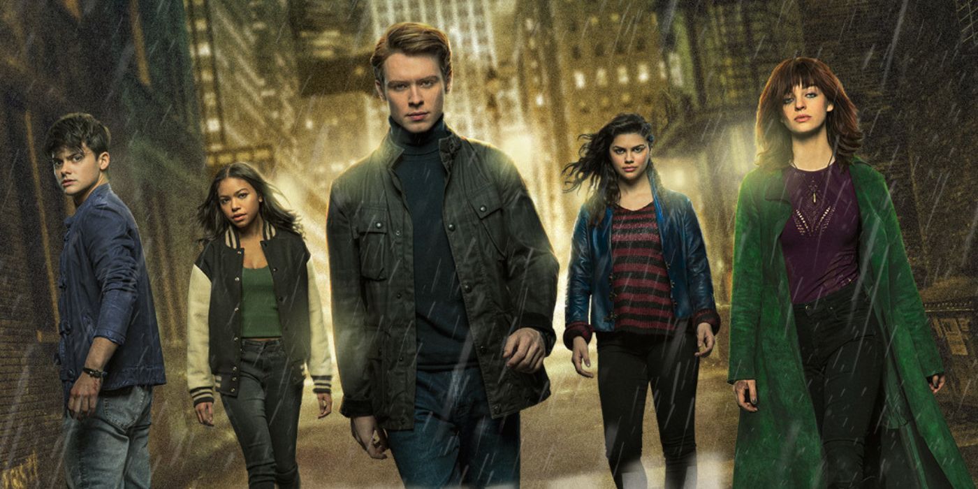 Gotham Knights Image Show a City Mourning Its Hero