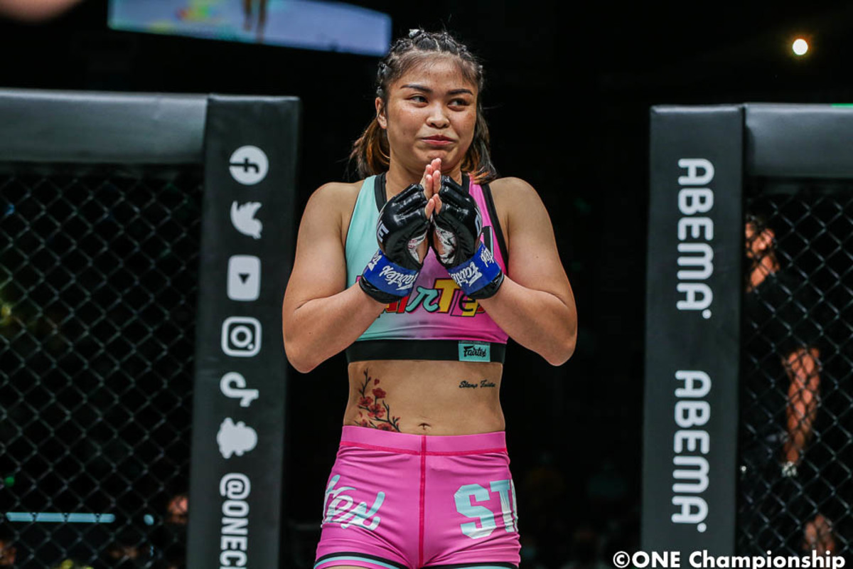 Photos: Angela Lee def. Stamp Fairtex at ONE X