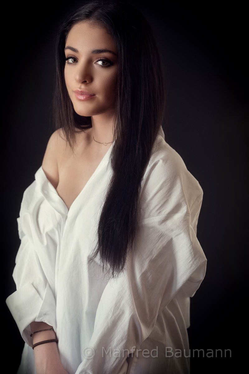 Luna Blaise is an American actress & YouTube Star