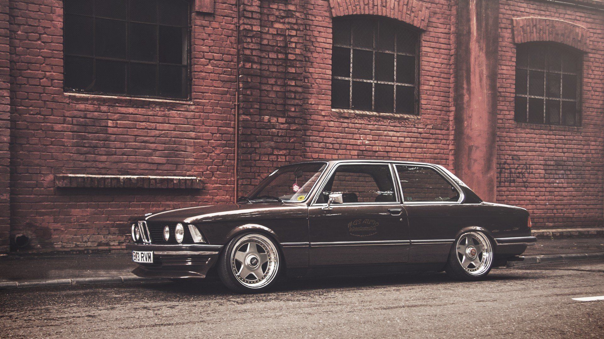 BMW E21 Wallpaper